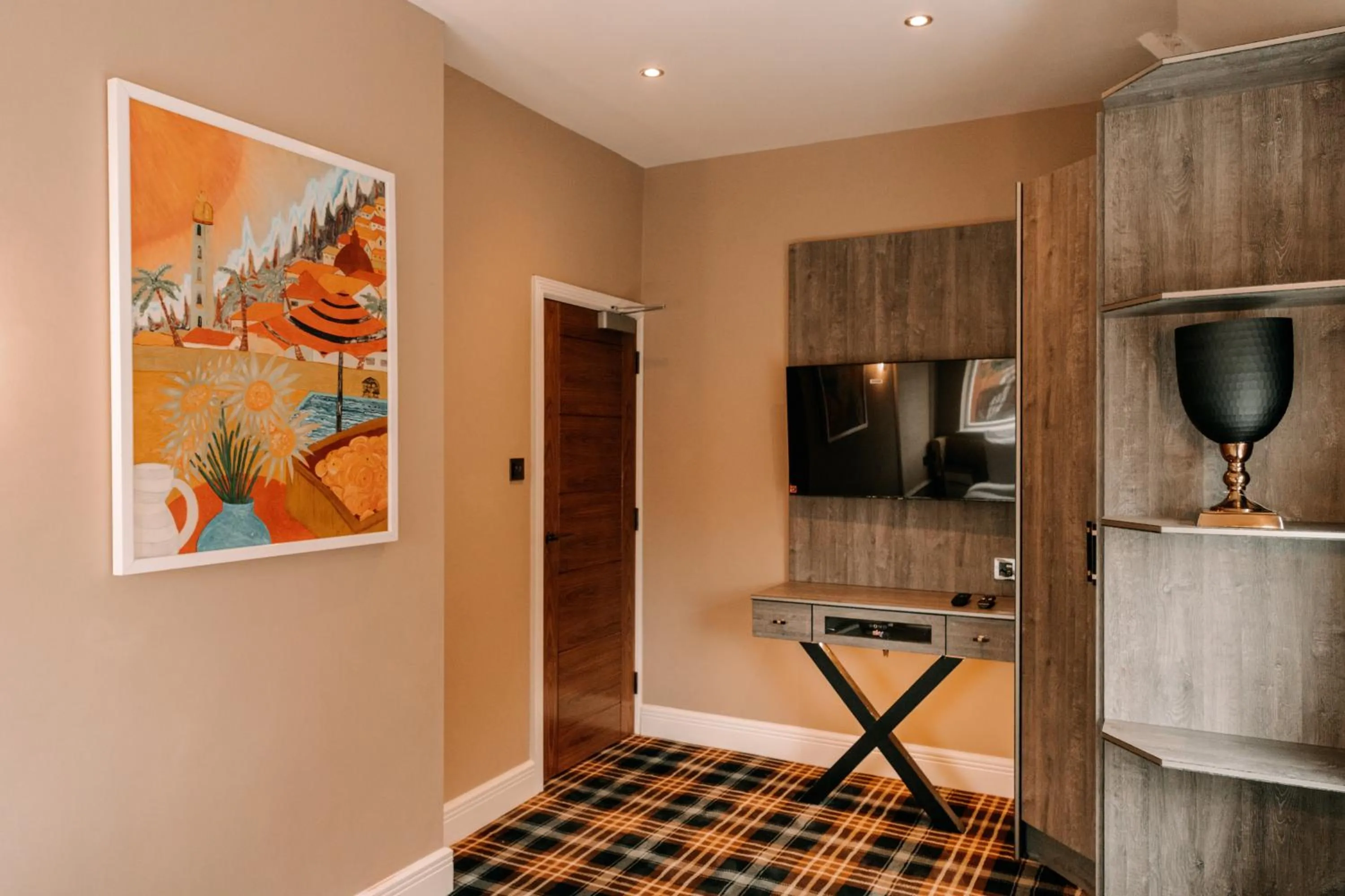 TV and multimedia in Domo Boutique Hotel Birmingham
