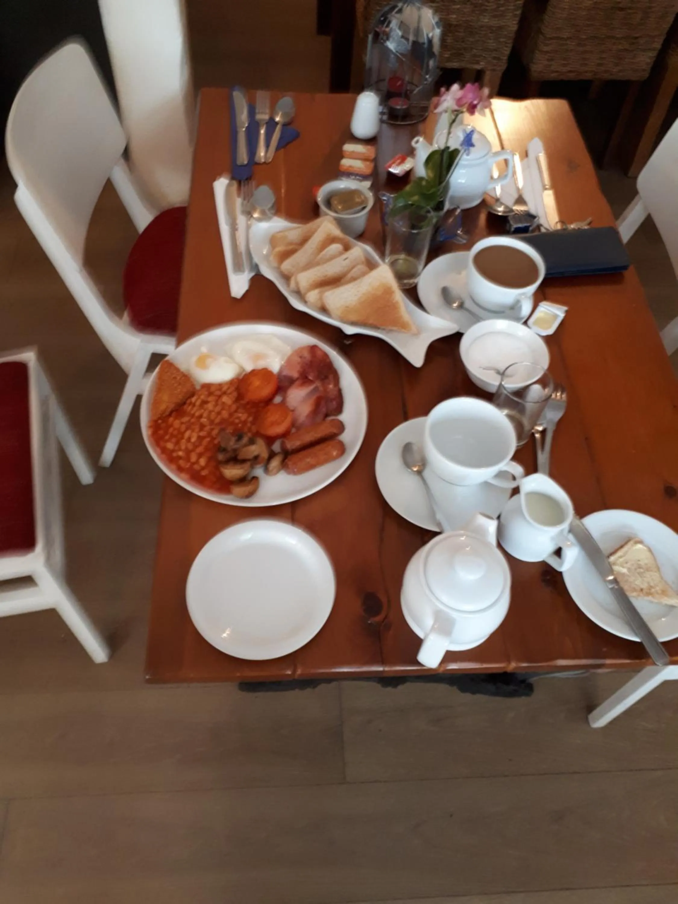 English/Irish breakfast in The Boathouse