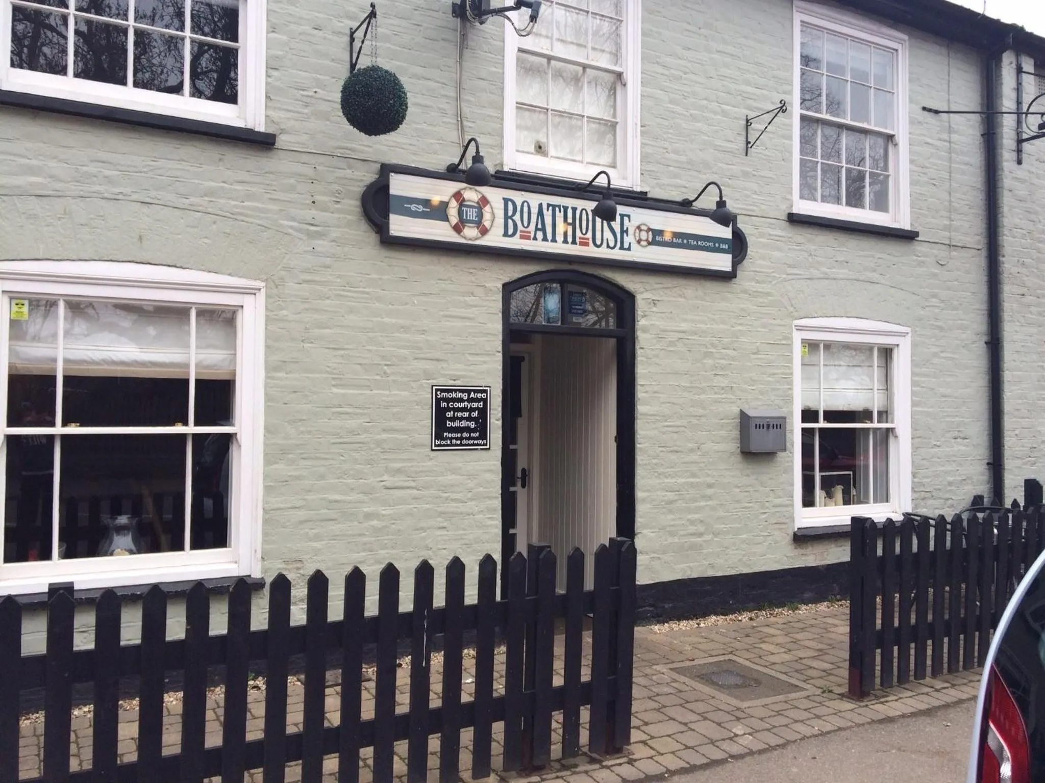 Facade/entrance in The Boathouse