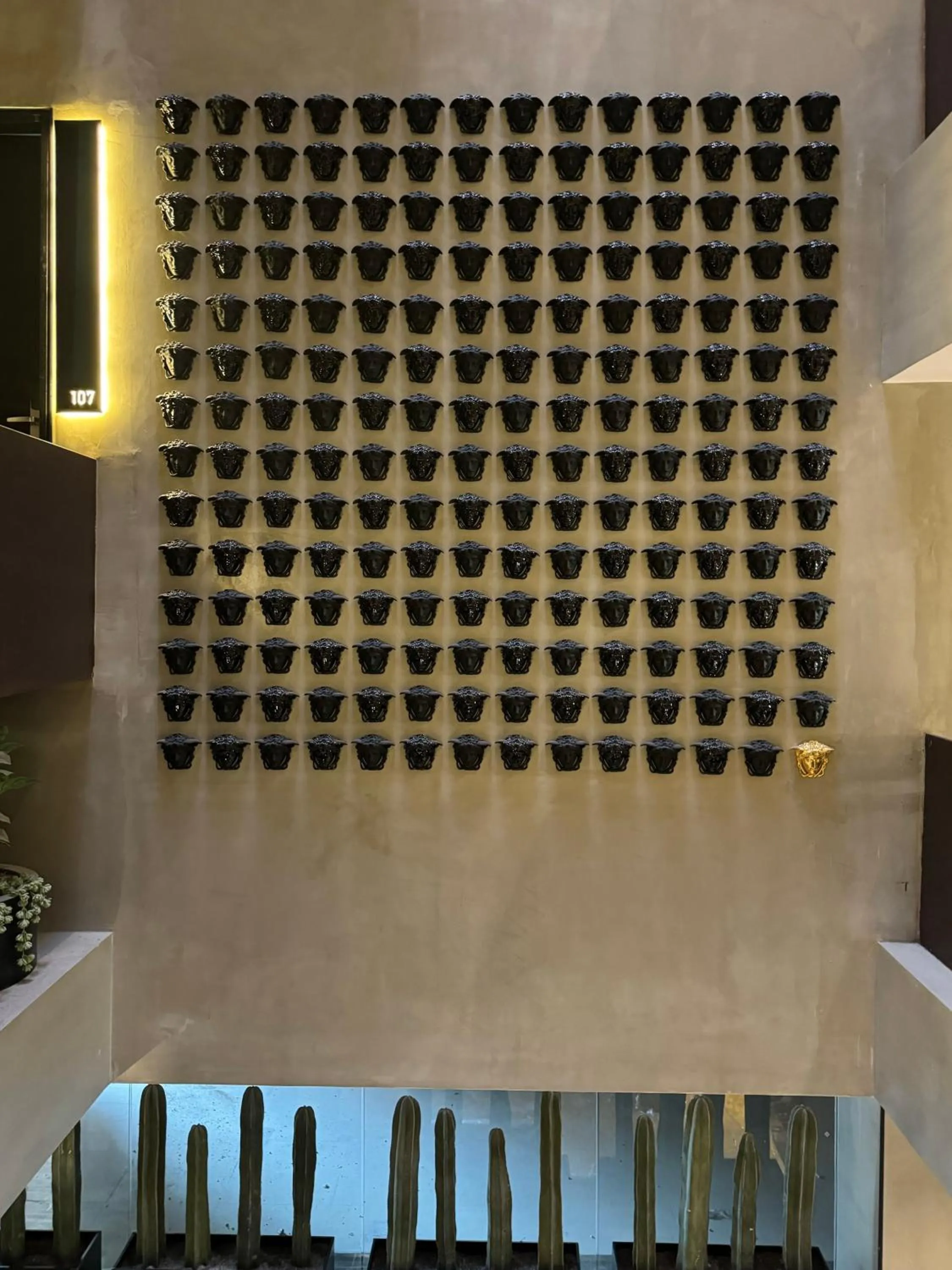 Inner courtyard view in Hotel Aló Degollado