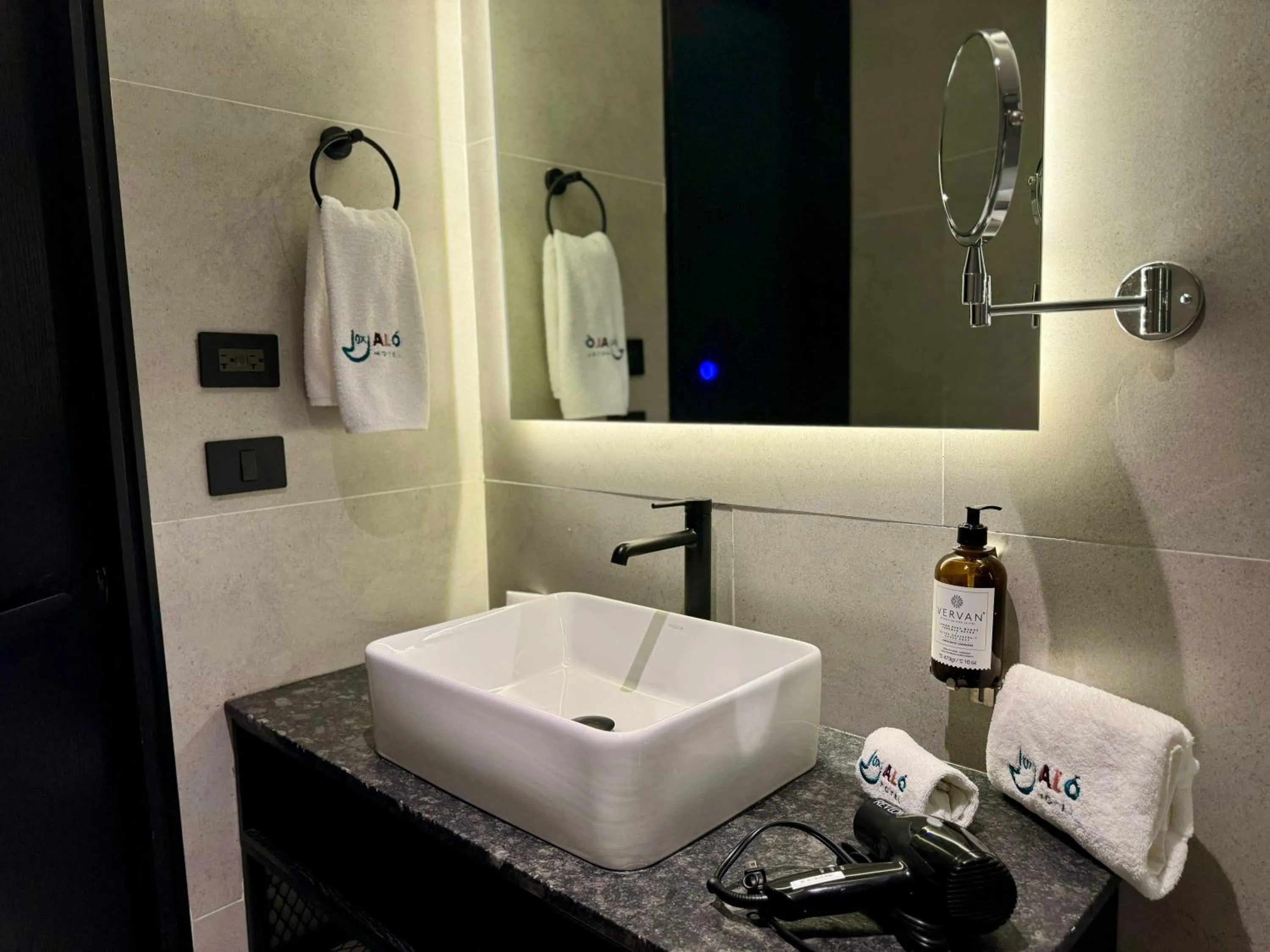 Bathroom in Hotel Aló Degollado