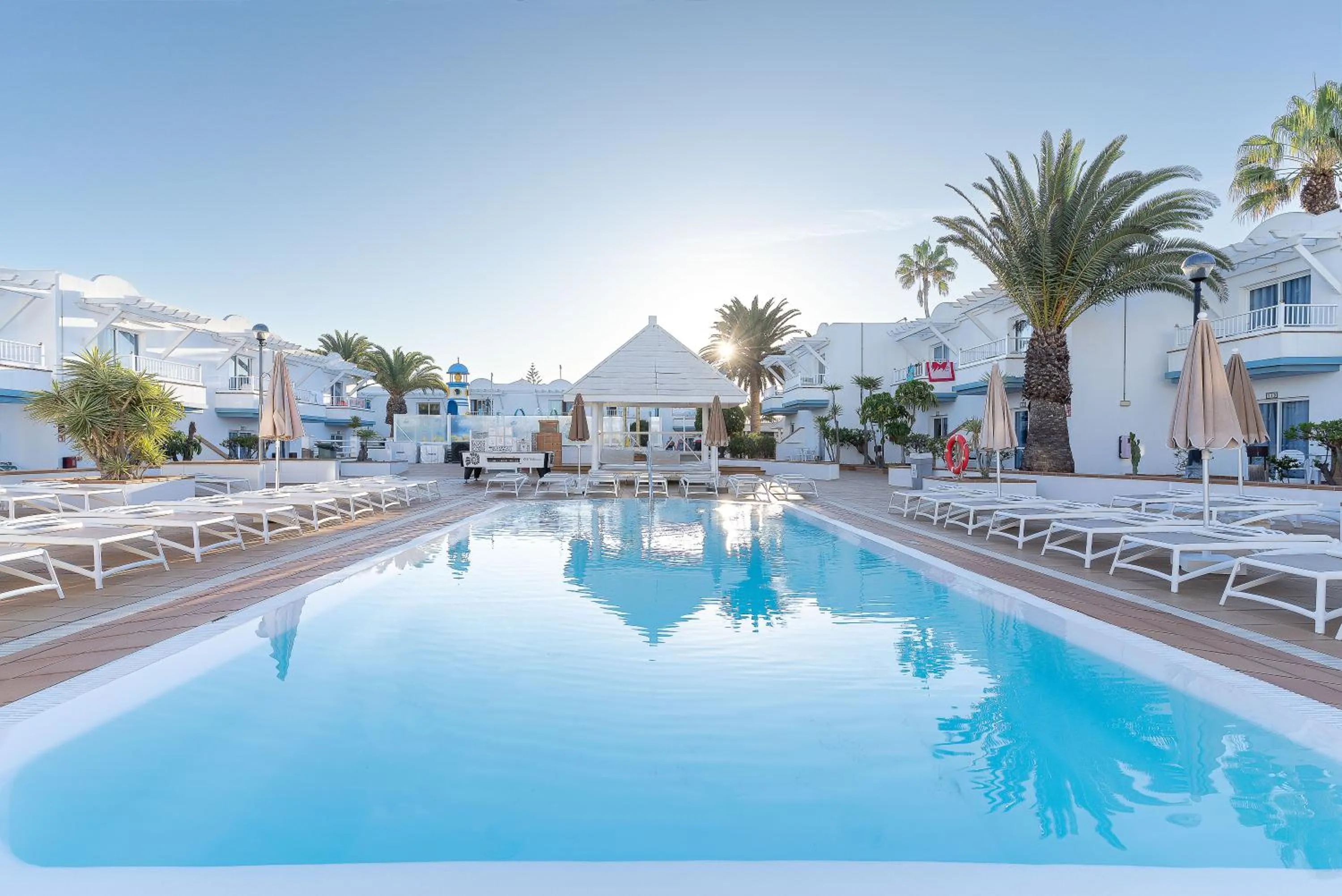 Swimming pool in Hotel Arena Beach