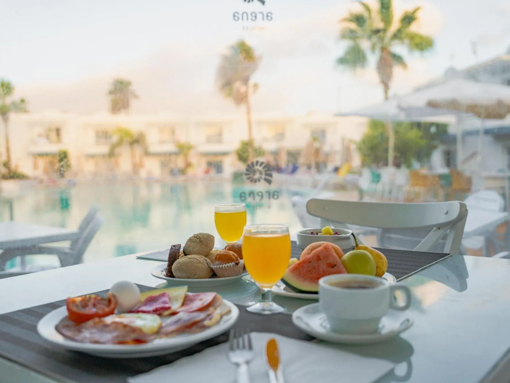 Restaurant/places to eat in Hotel Arena Beach