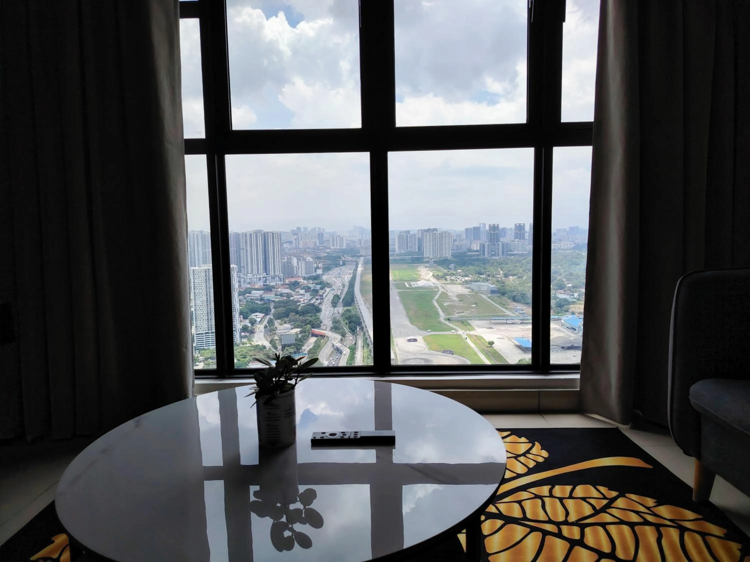 Living room in Trion Residence Kuala Lumpur by Luxe
