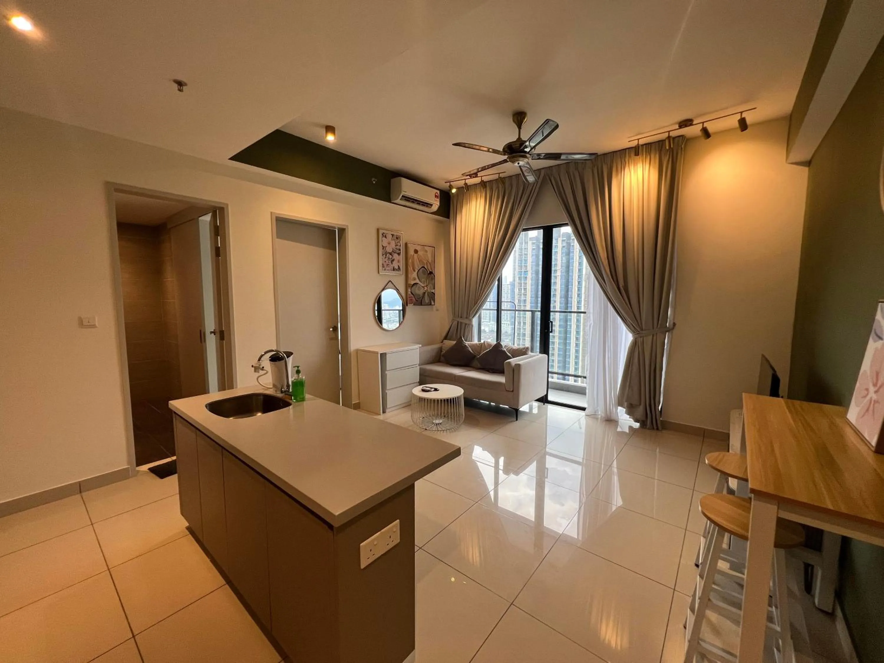 TV and multimedia in Trion Residence Kuala Lumpur by Luxe