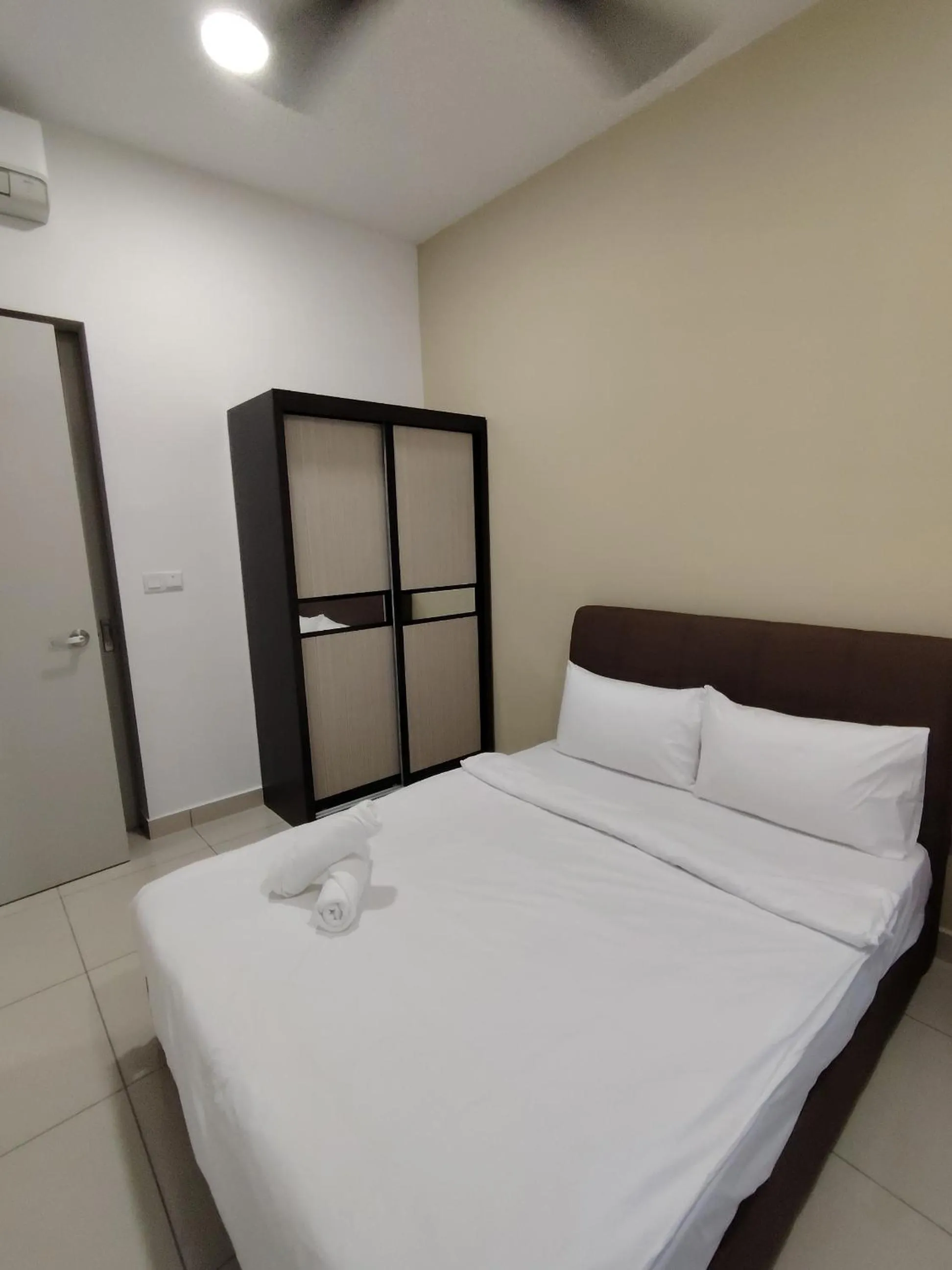 Bed in Trion Residence Kuala Lumpur by Luxe