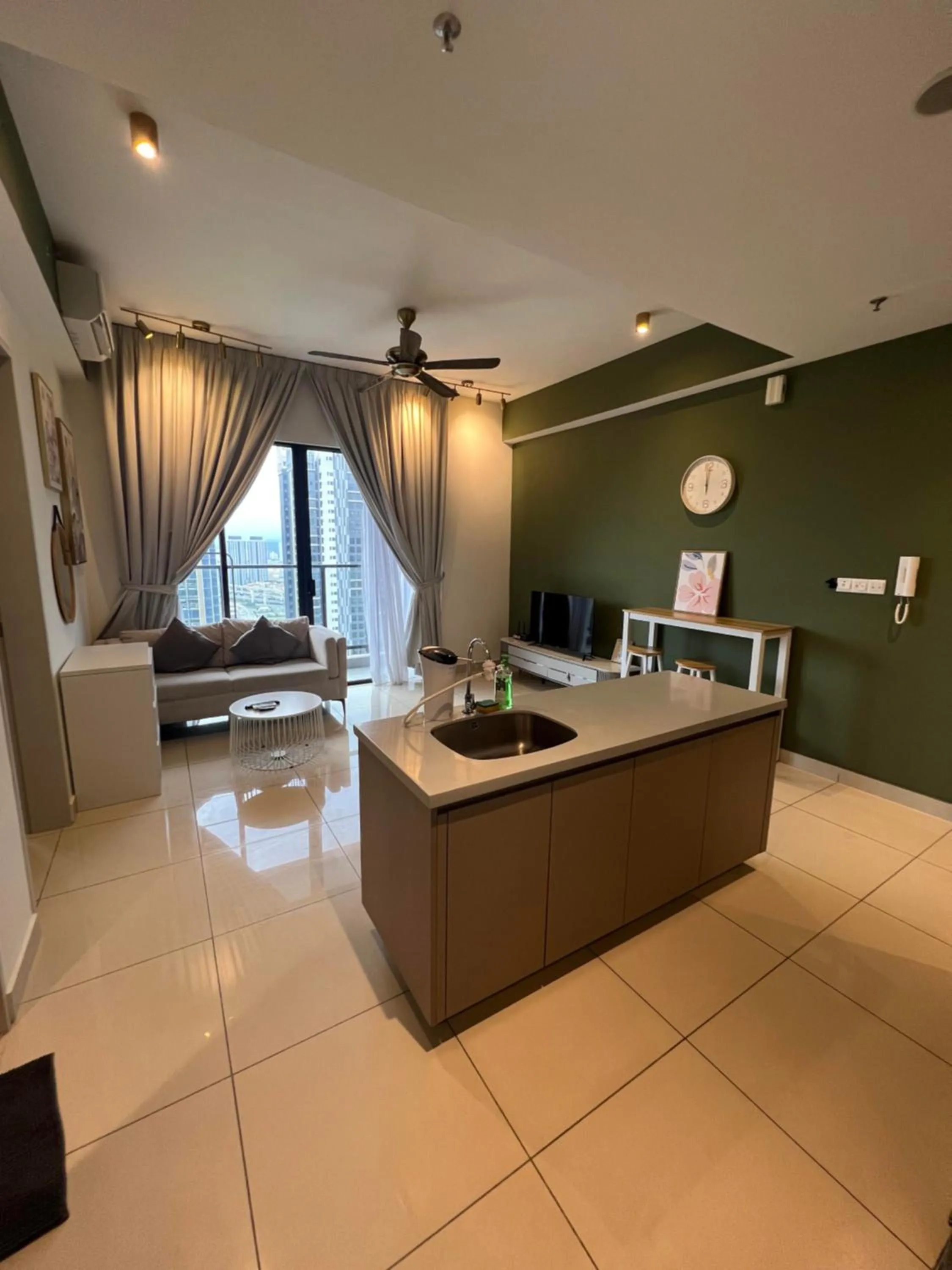 TV and multimedia in Trion Residence Kuala Lumpur by Luxe