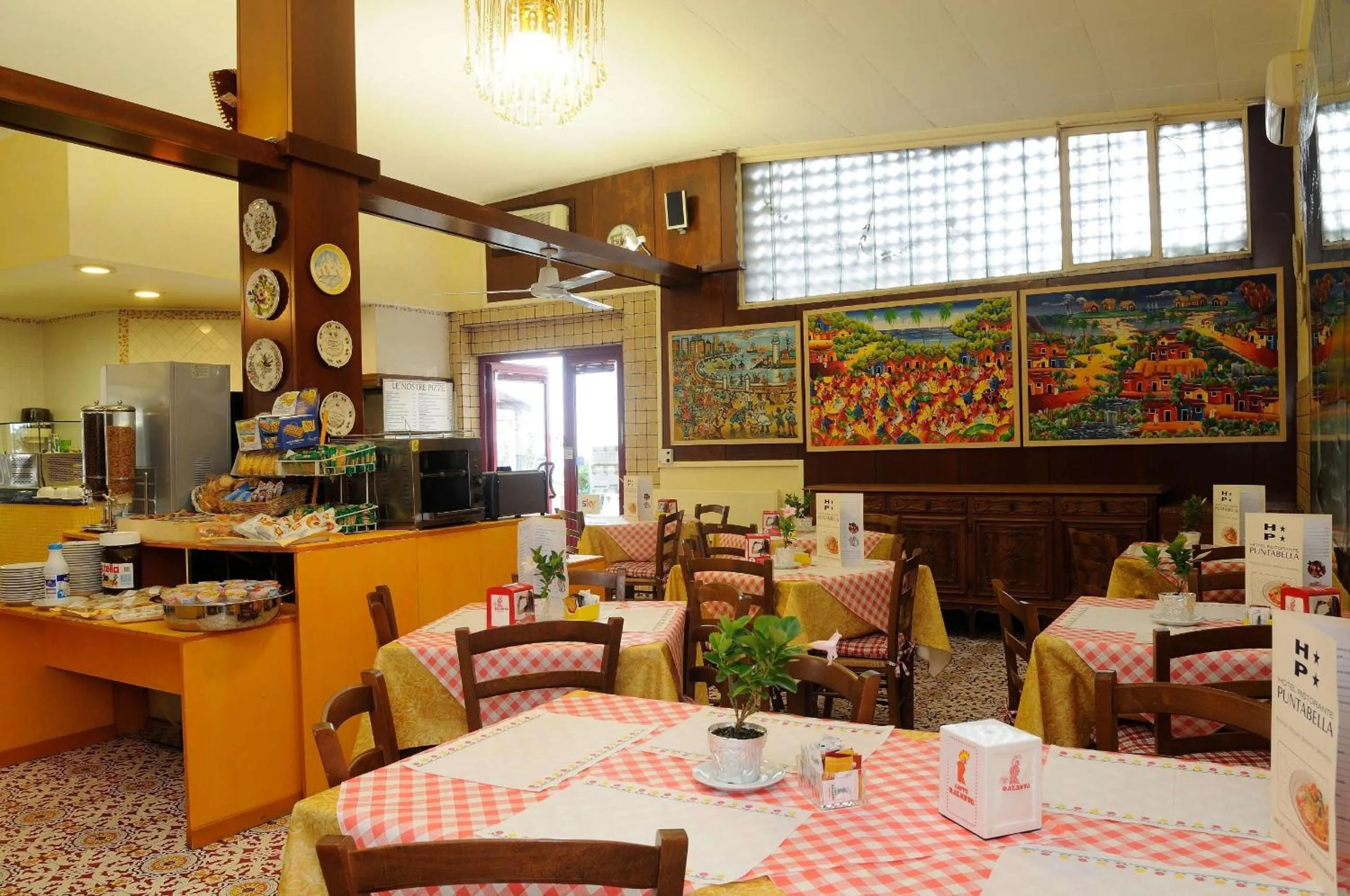 Restaurant/places to eat in Hotel Puntabella