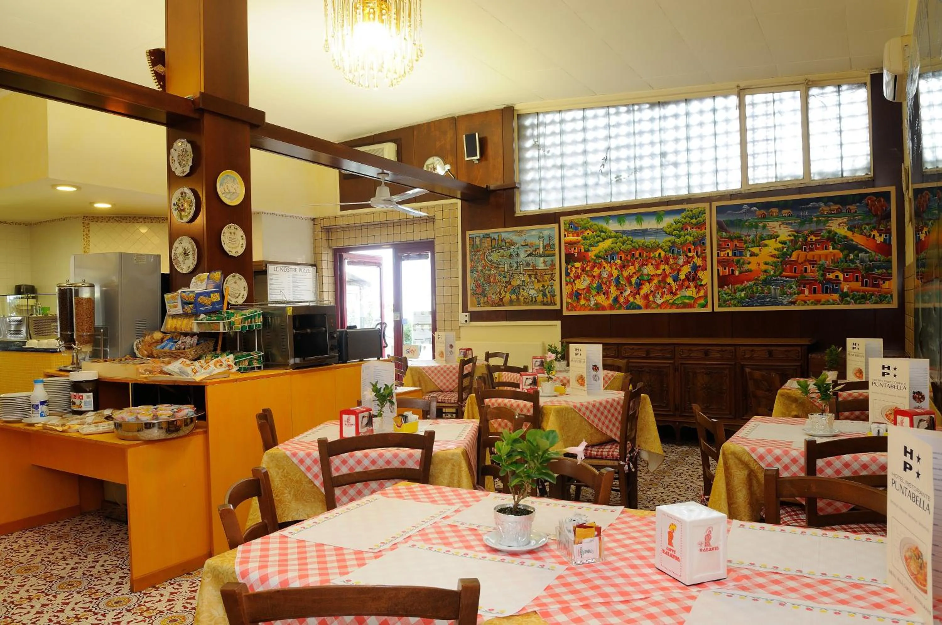 Restaurant/places to eat in Hotel Puntabella