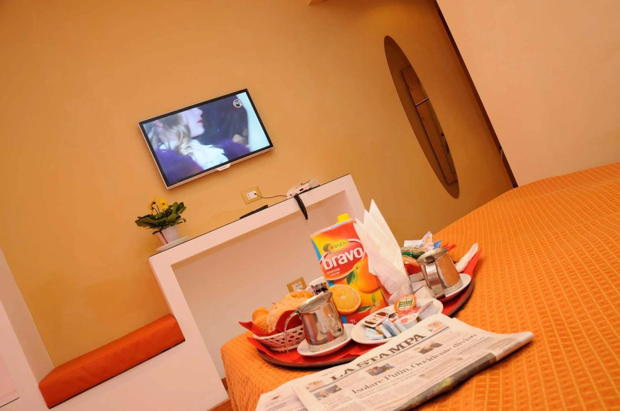 TV and multimedia, Bed in Hotel Puntabella