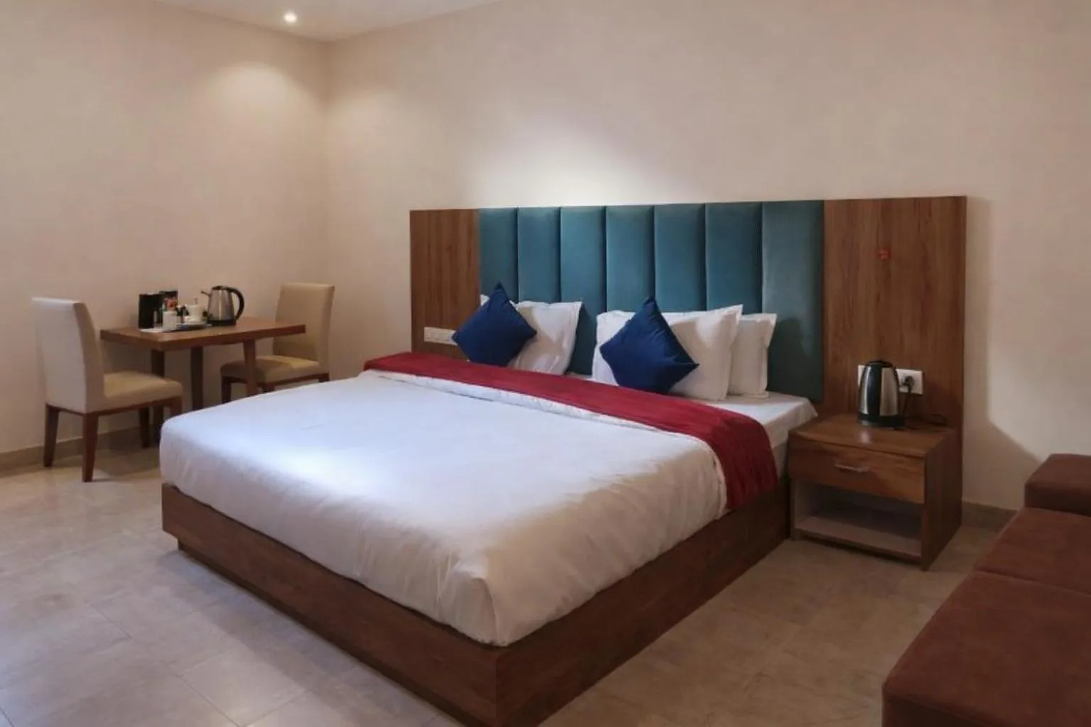 Bed in Hotel Nova Inn Near Delhi Airport With Free Airport Drop