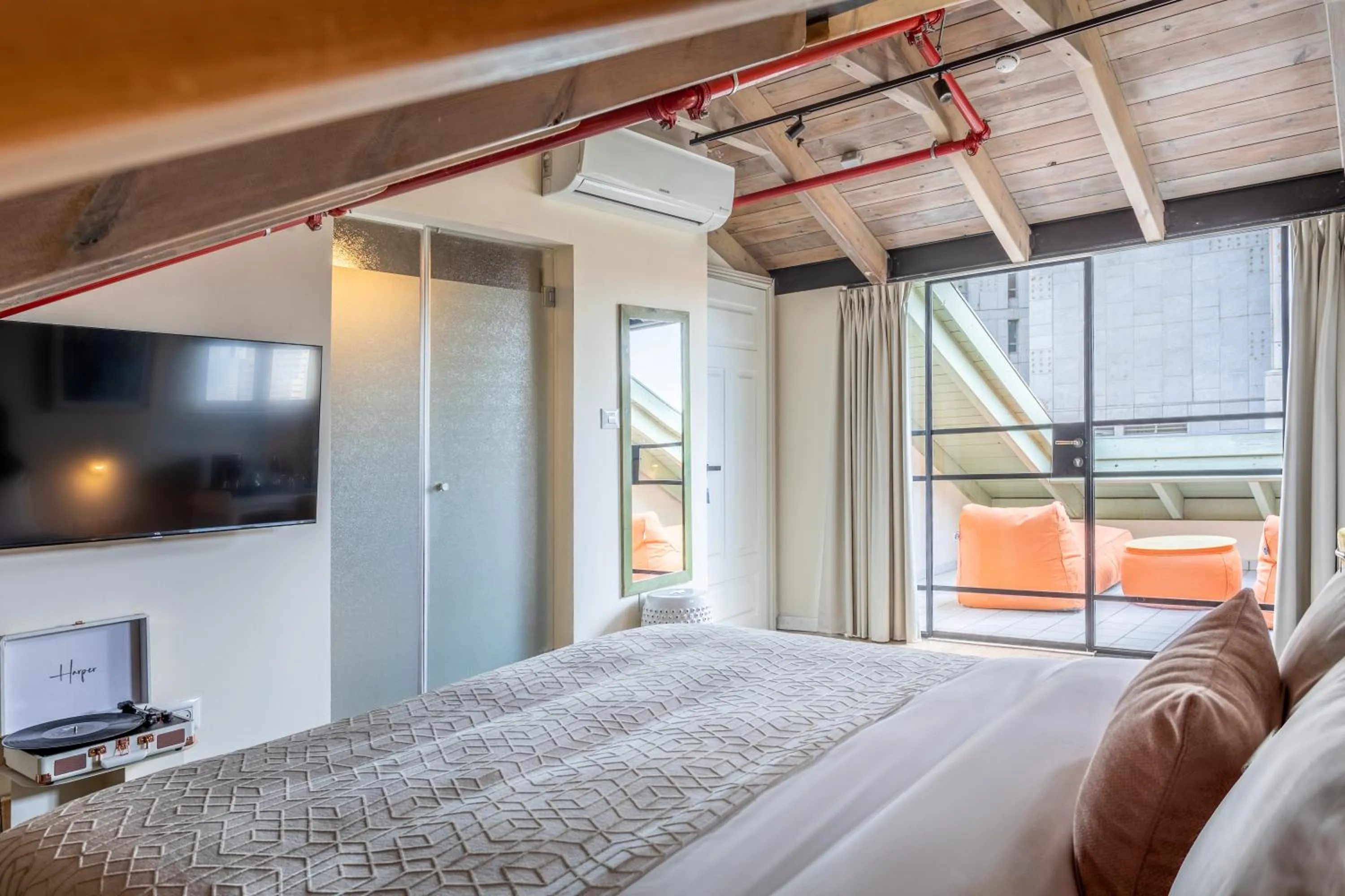 Bed in THE GUTMAN TLV - Neve Tzedek