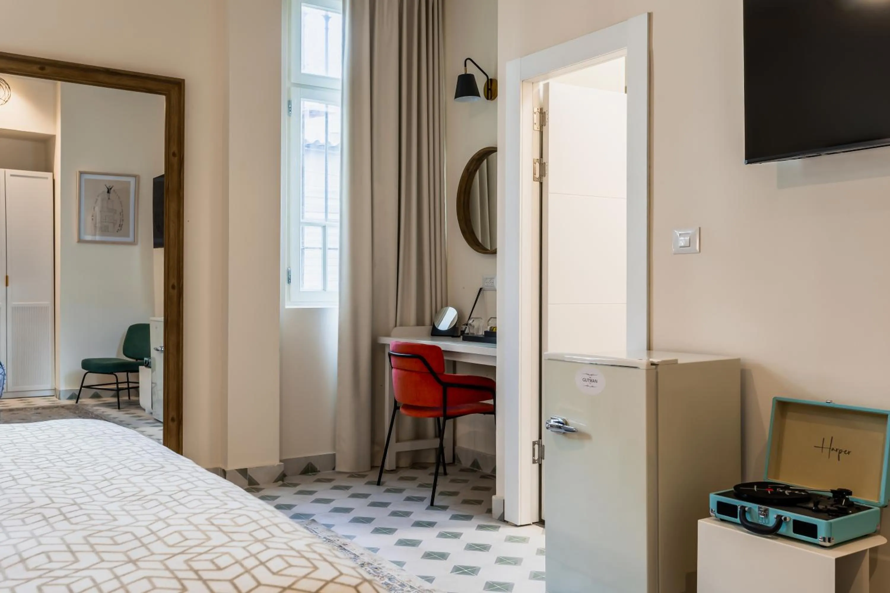 Bedroom, Bed in THE GUTMAN TLV - Neve Tzedek