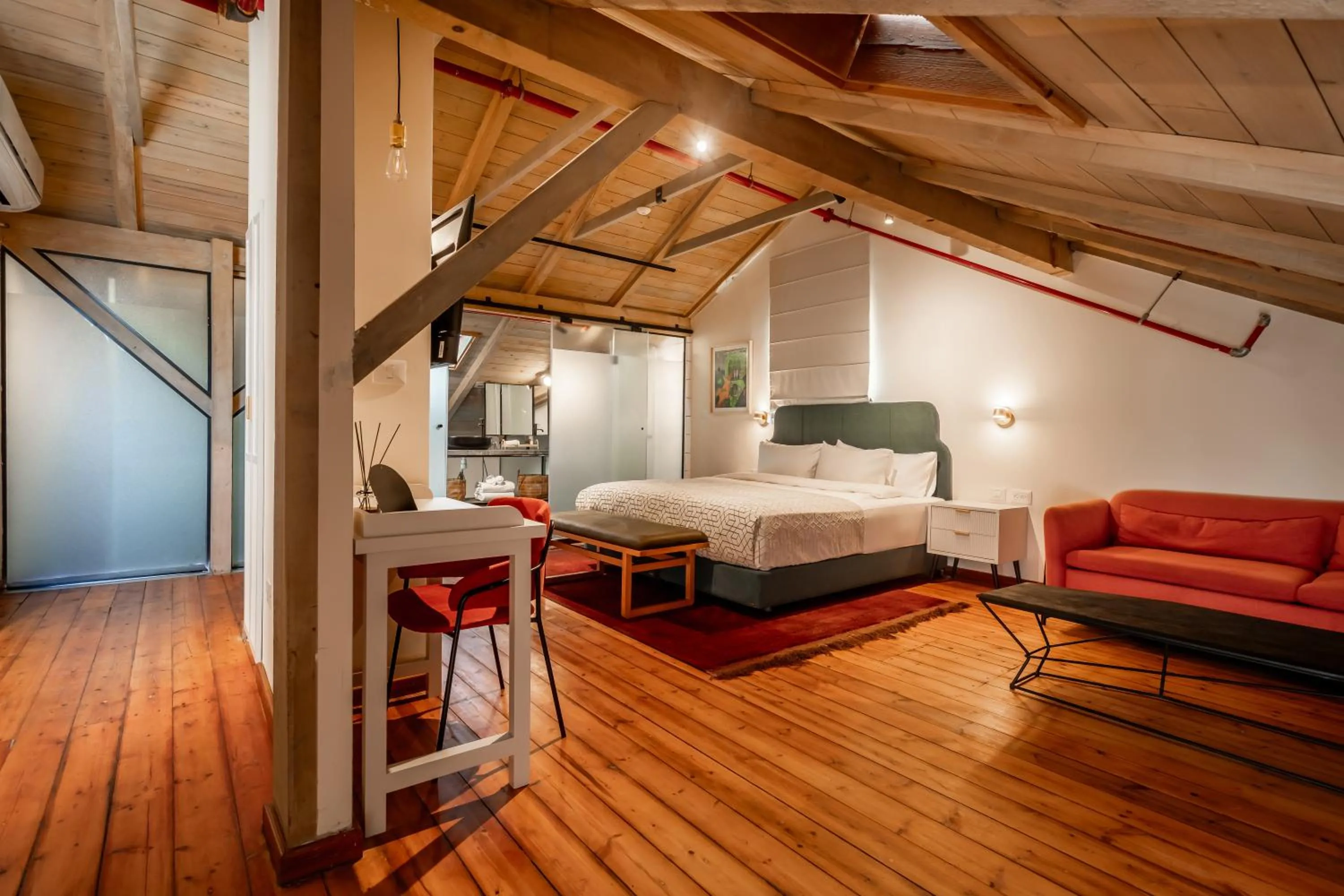 Bedroom, Bed in THE GUTMAN TLV - Neve Tzedek
