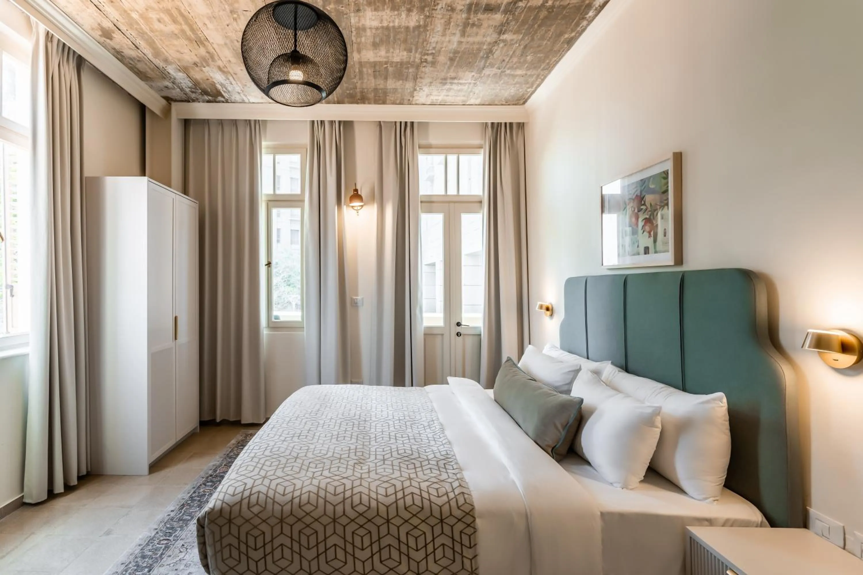 Bedroom, Bed in THE GUTMAN TLV - Neve Tzedek