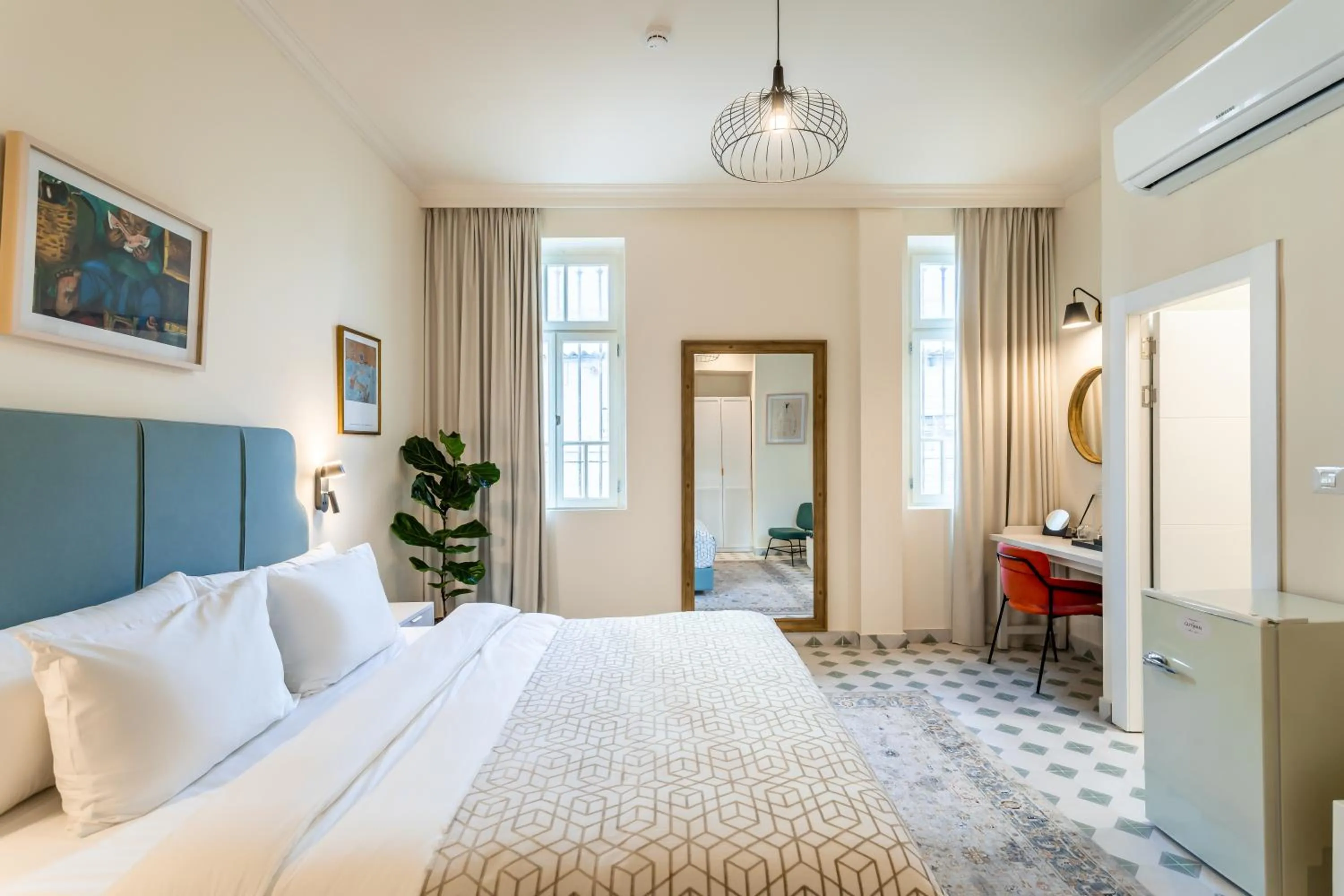 Bedroom, Bed in THE GUTMAN TLV - Neve Tzedek