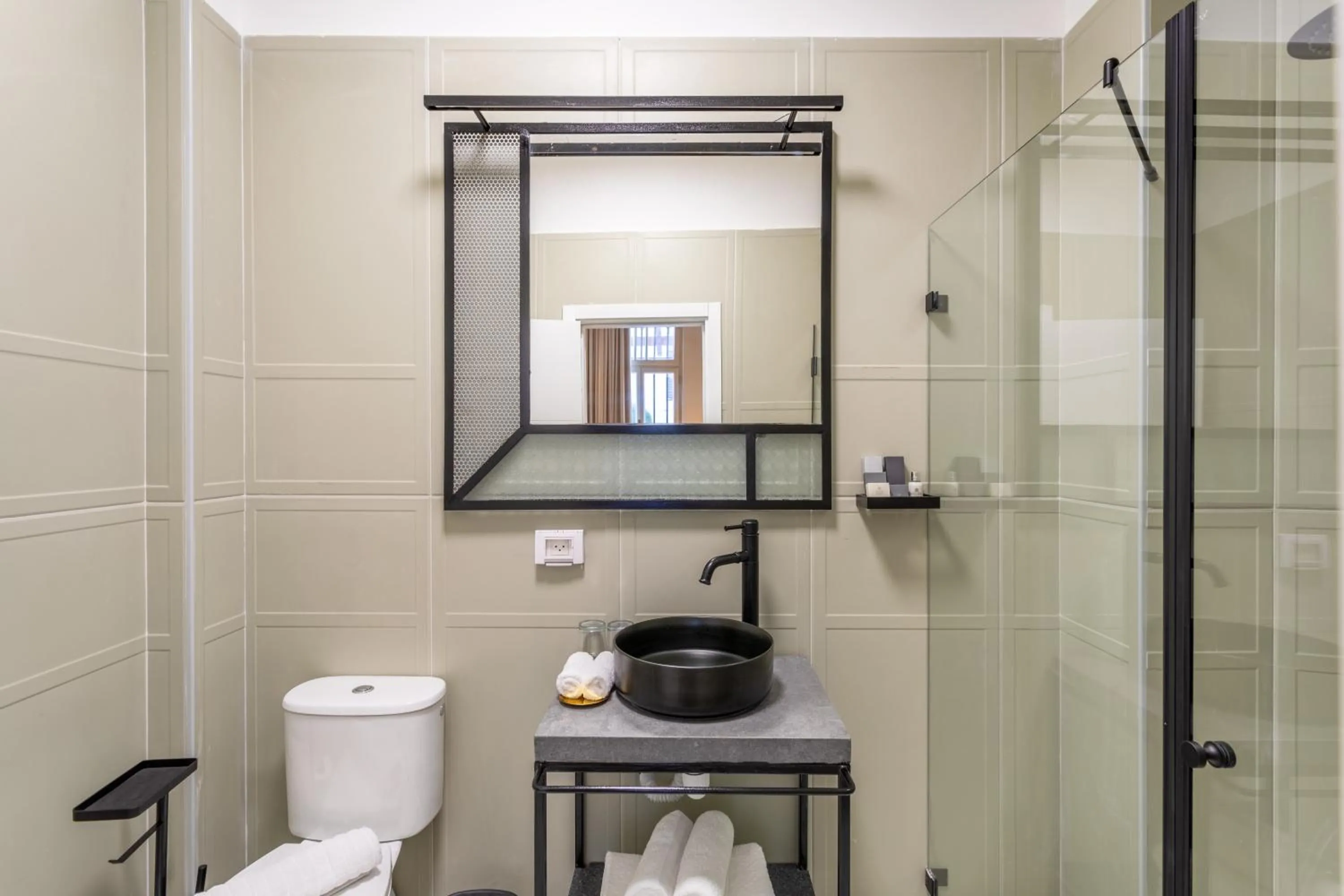 Bathroom in THE GUTMAN TLV - Neve Tzedek