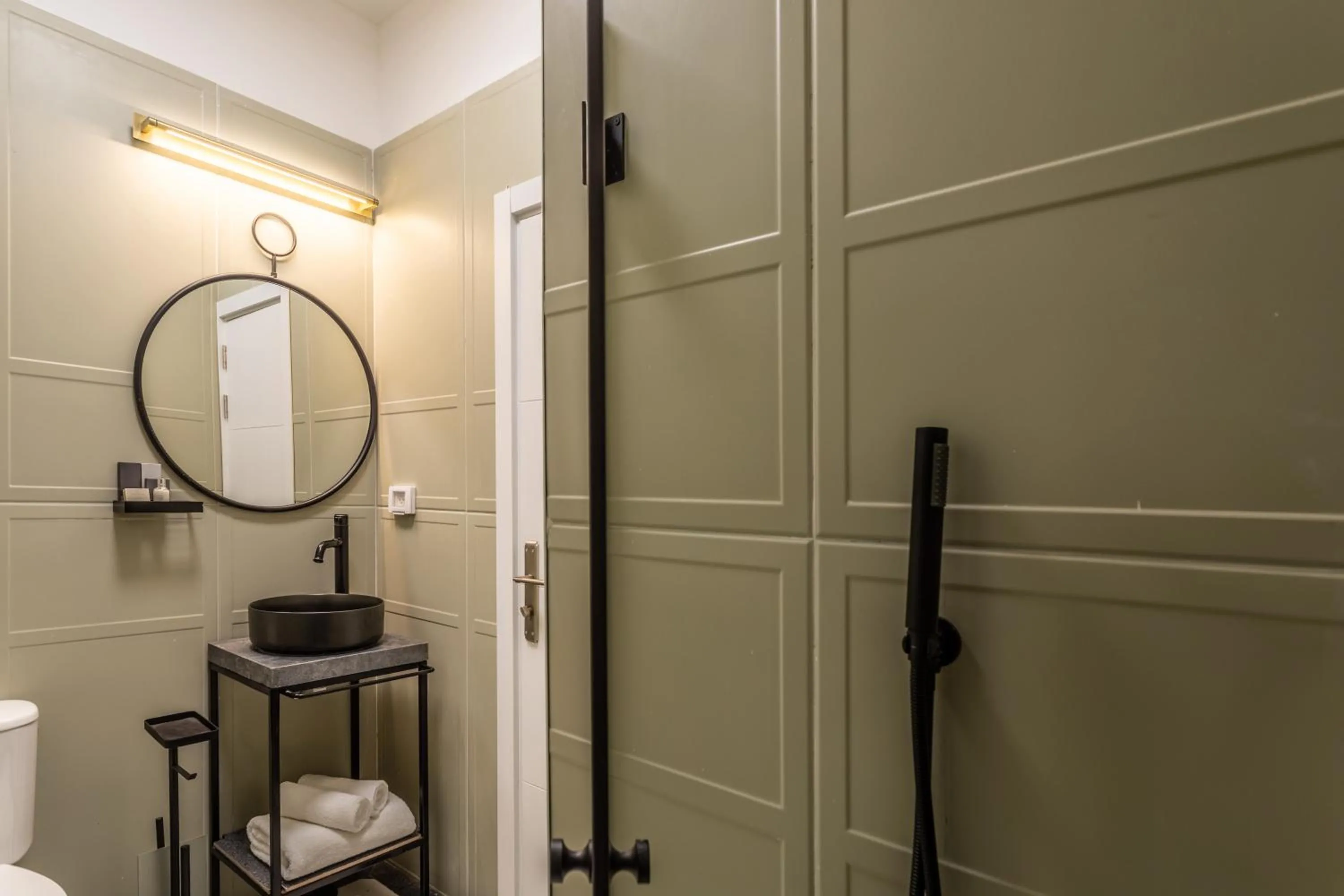 Bathroom in THE GUTMAN TLV - Neve Tzedek