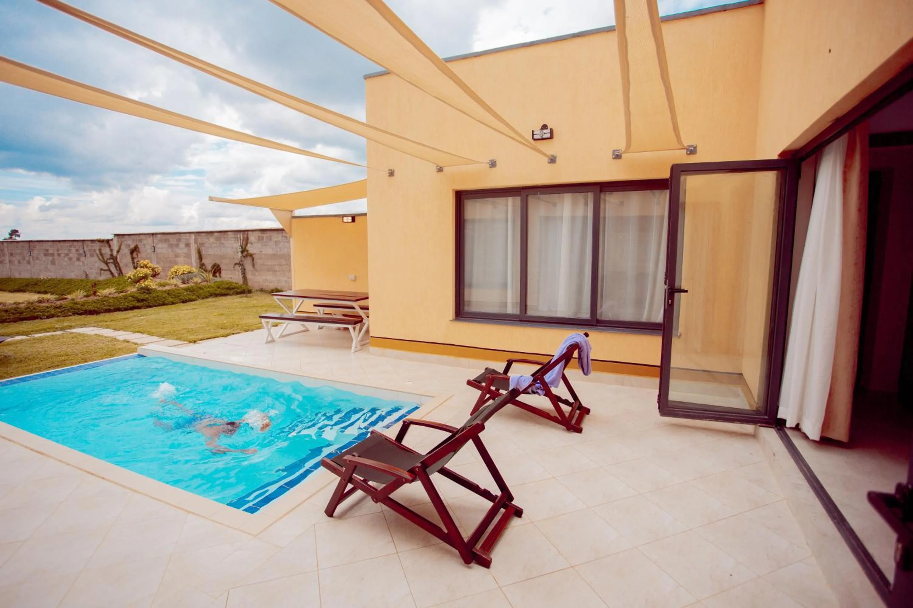 Phelgone Nanyuki