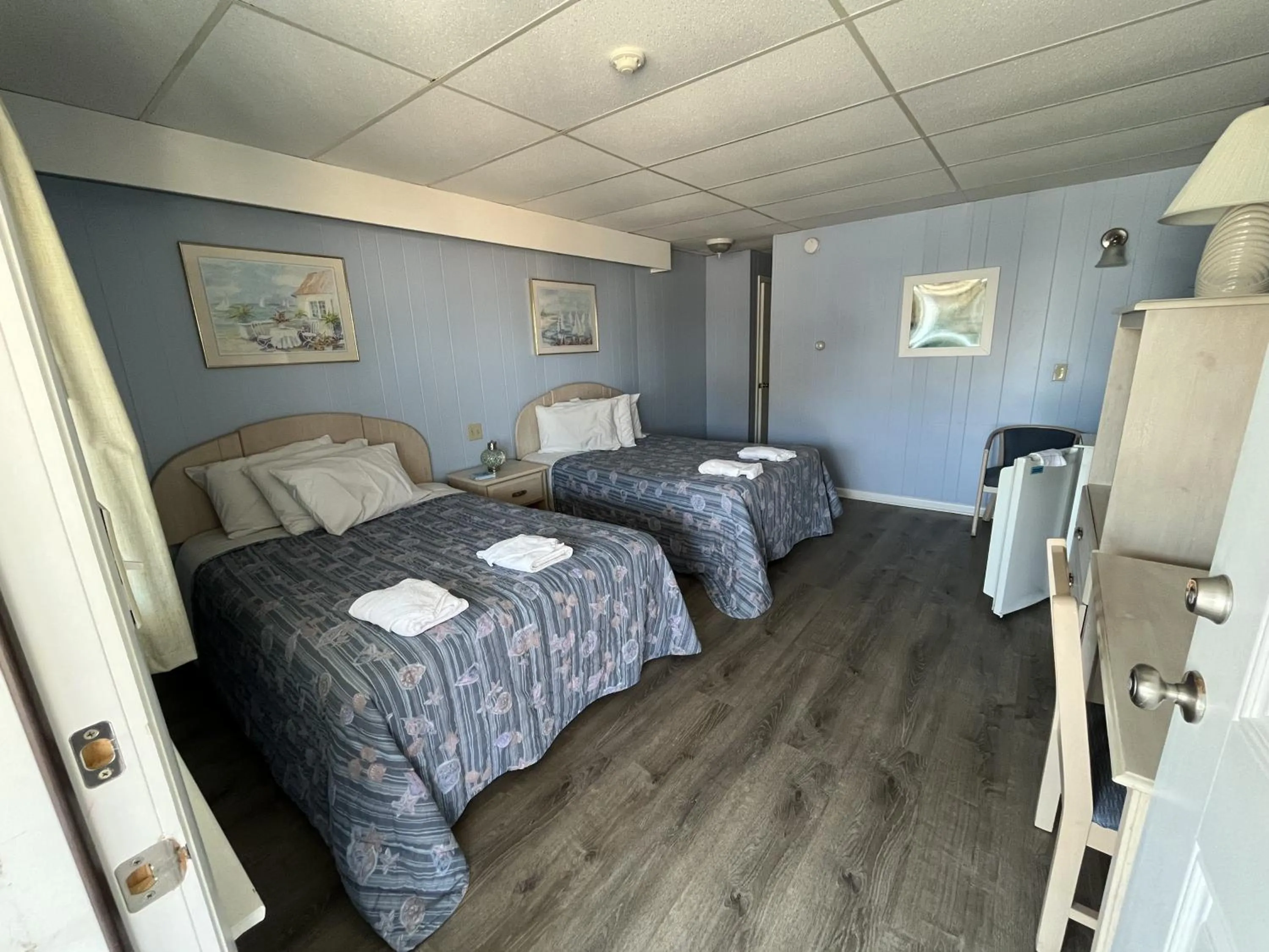 Main Building 2 Double Beds Second Floor Ocean View in Beau Rivage Motel