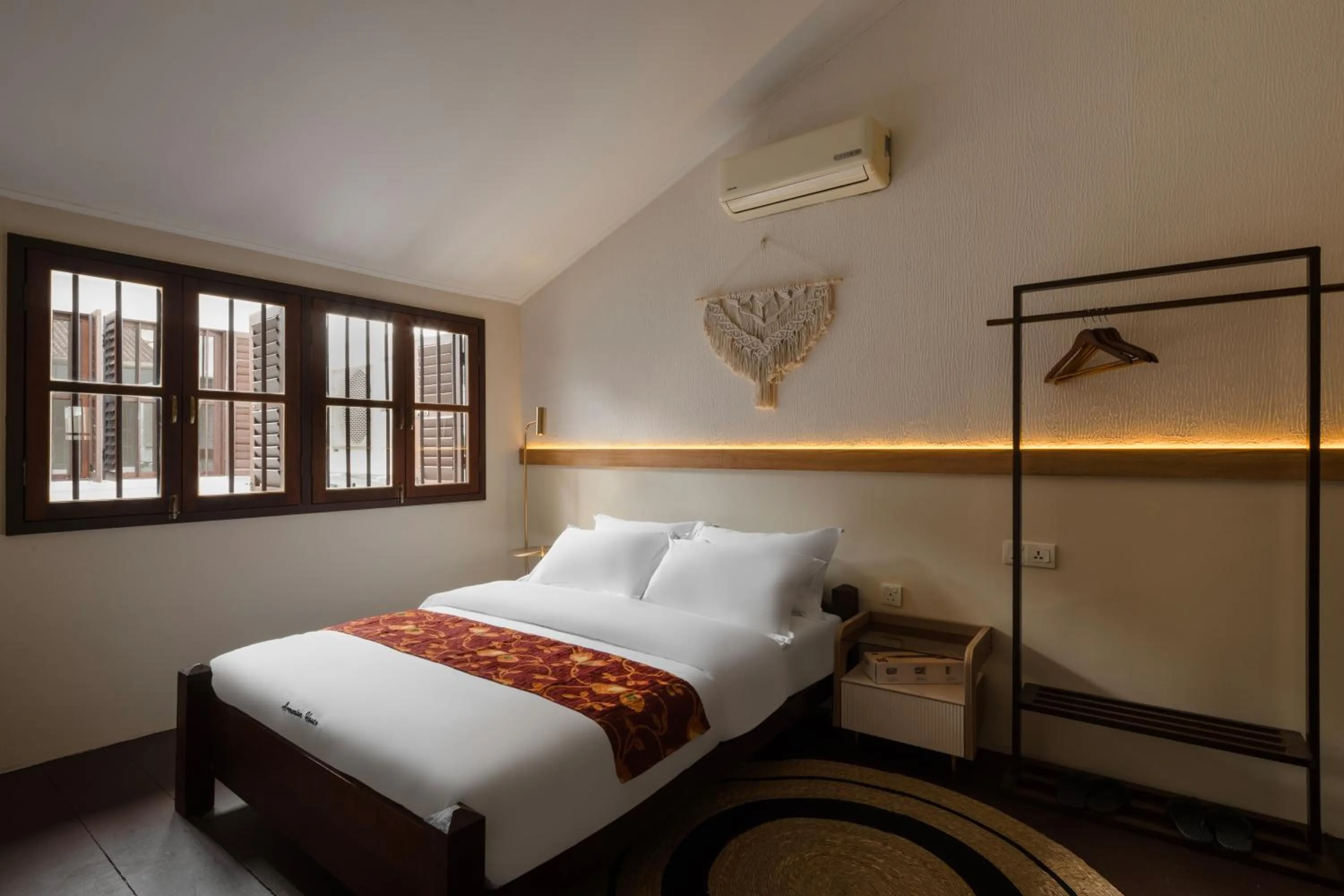 Photo of the whole room, Bed in Armenian House by IIP