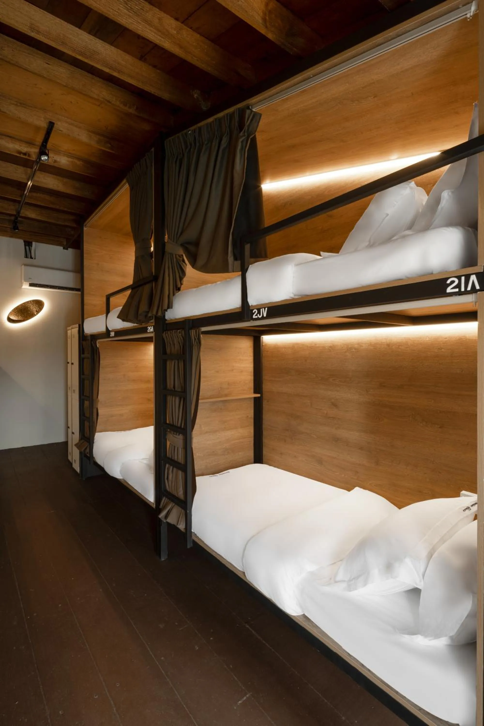 Bedroom, Bed in Armenian House by IIP