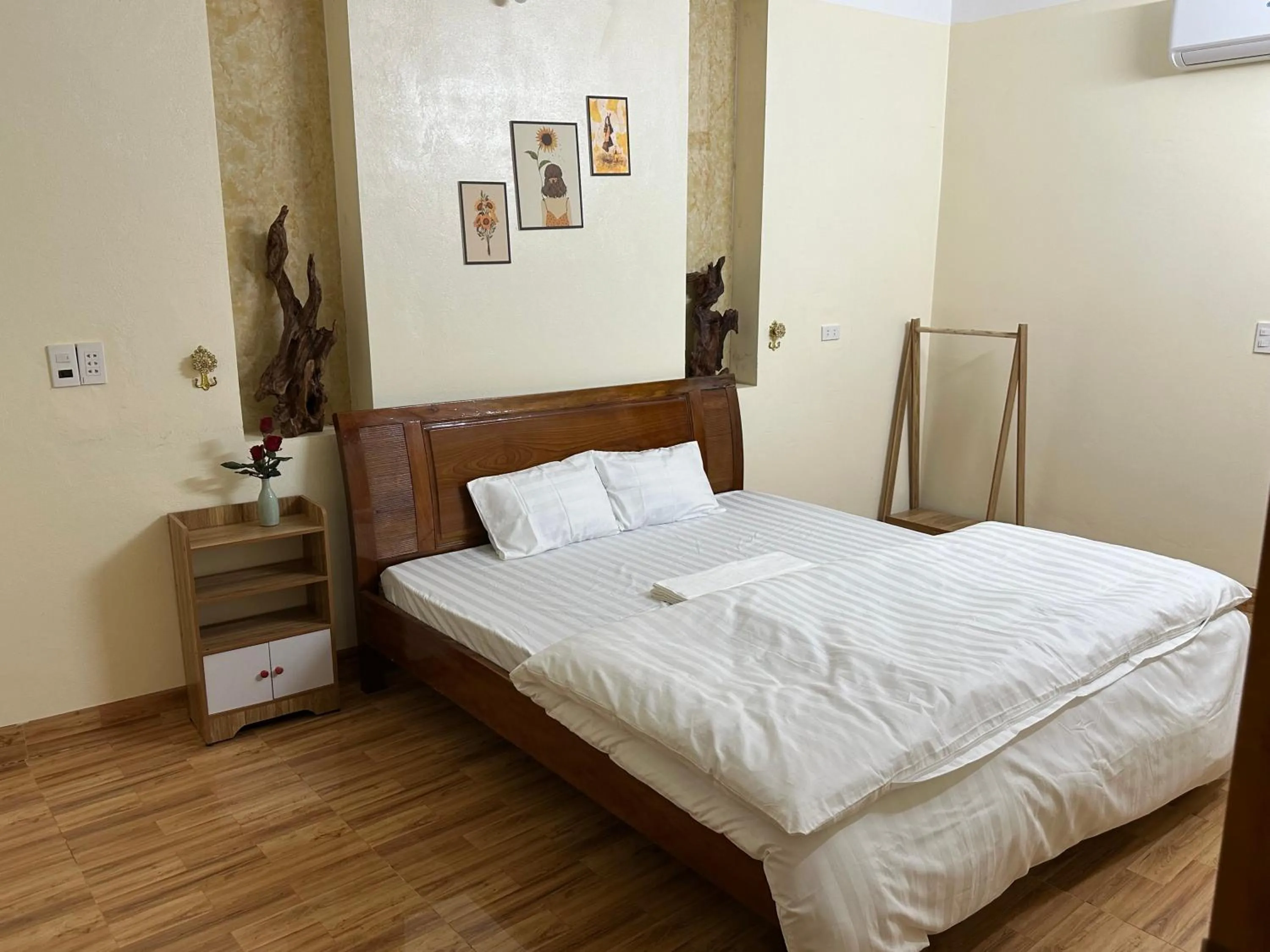 Bed in Ma Pi Adventures Ha Giang Loop Tour & Motorbike Rental
