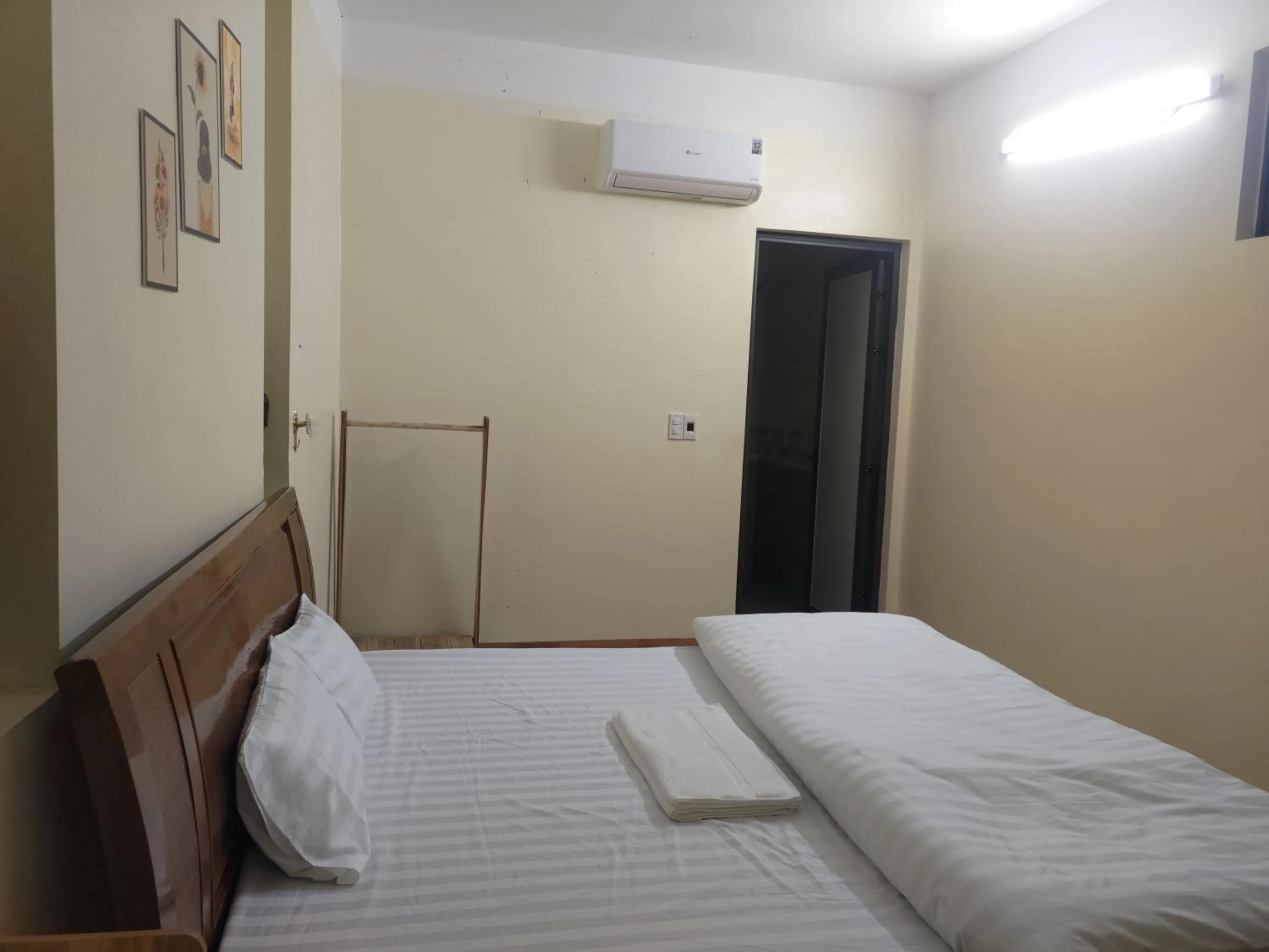 Bed in Ma Pi Adventures Ha Giang Loop Tour & Motorbike Rental