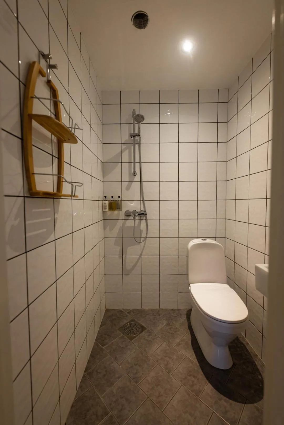 Shower in Skata Hotel Henningsvær