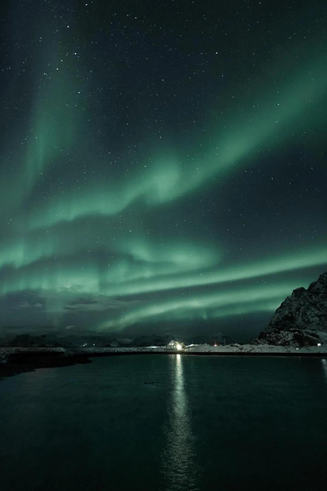 Night in Skata Hotel Henningsvær