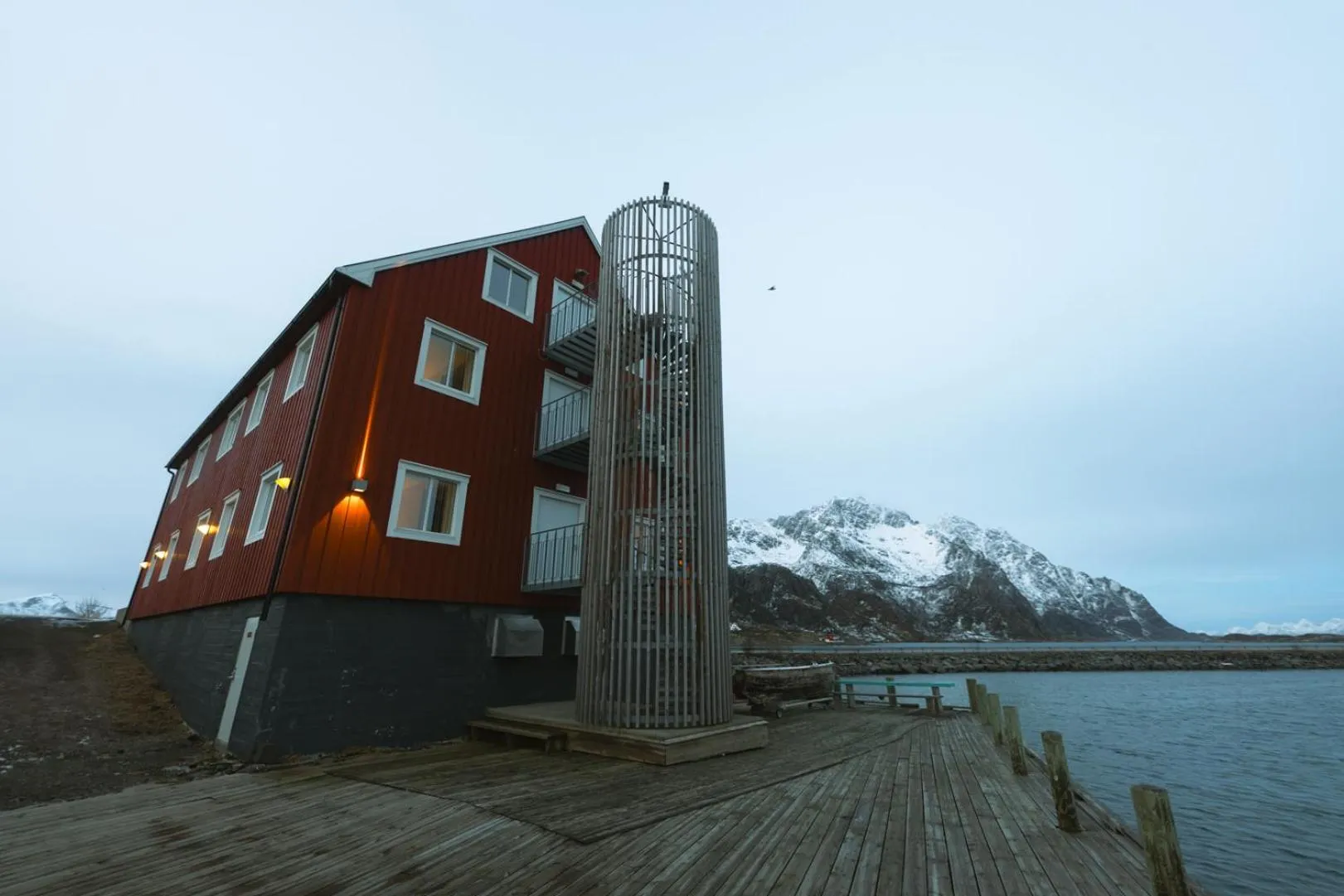 Property building in Skata Hotel Henningsvær