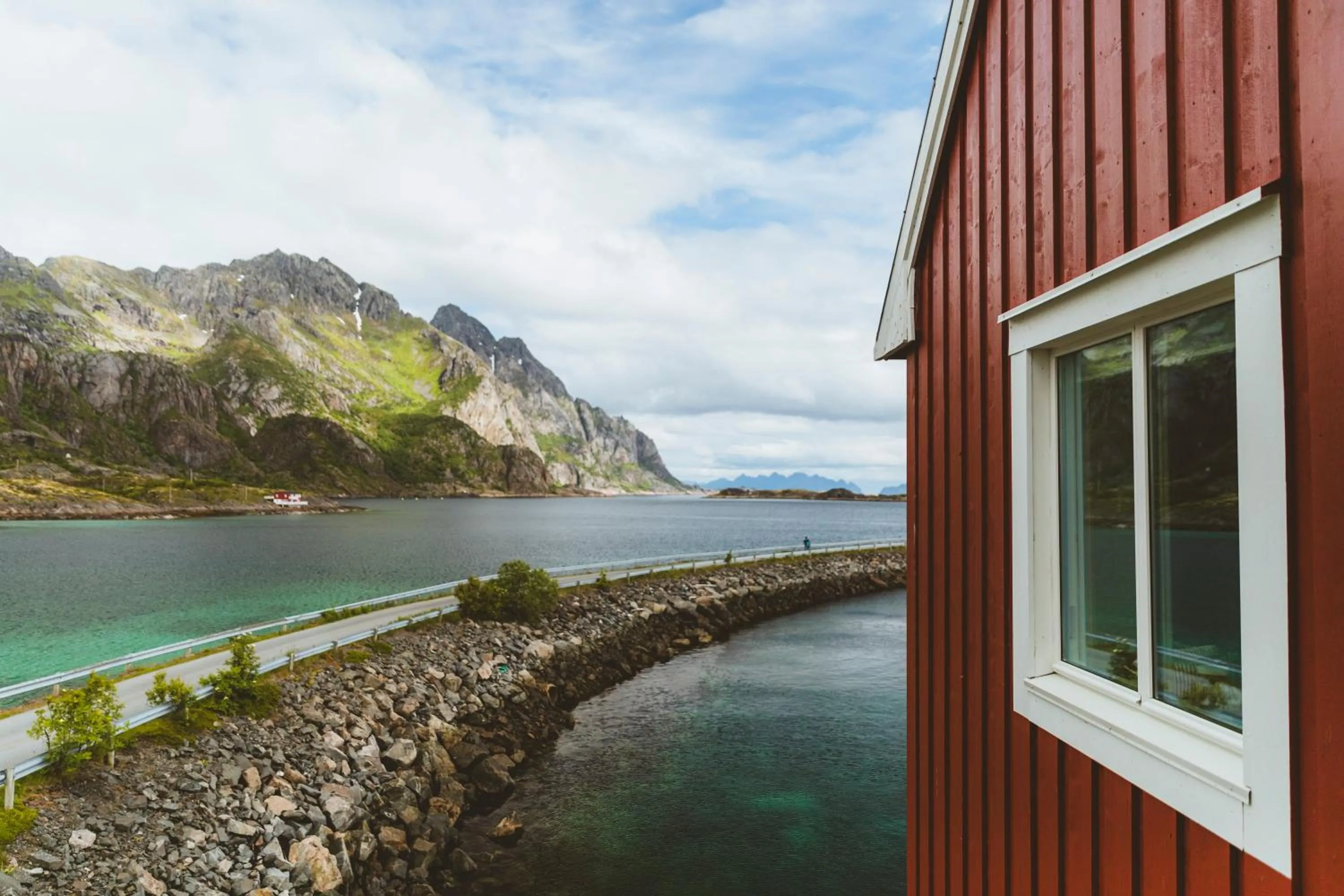Property building in Skata Hotel Henningsvær