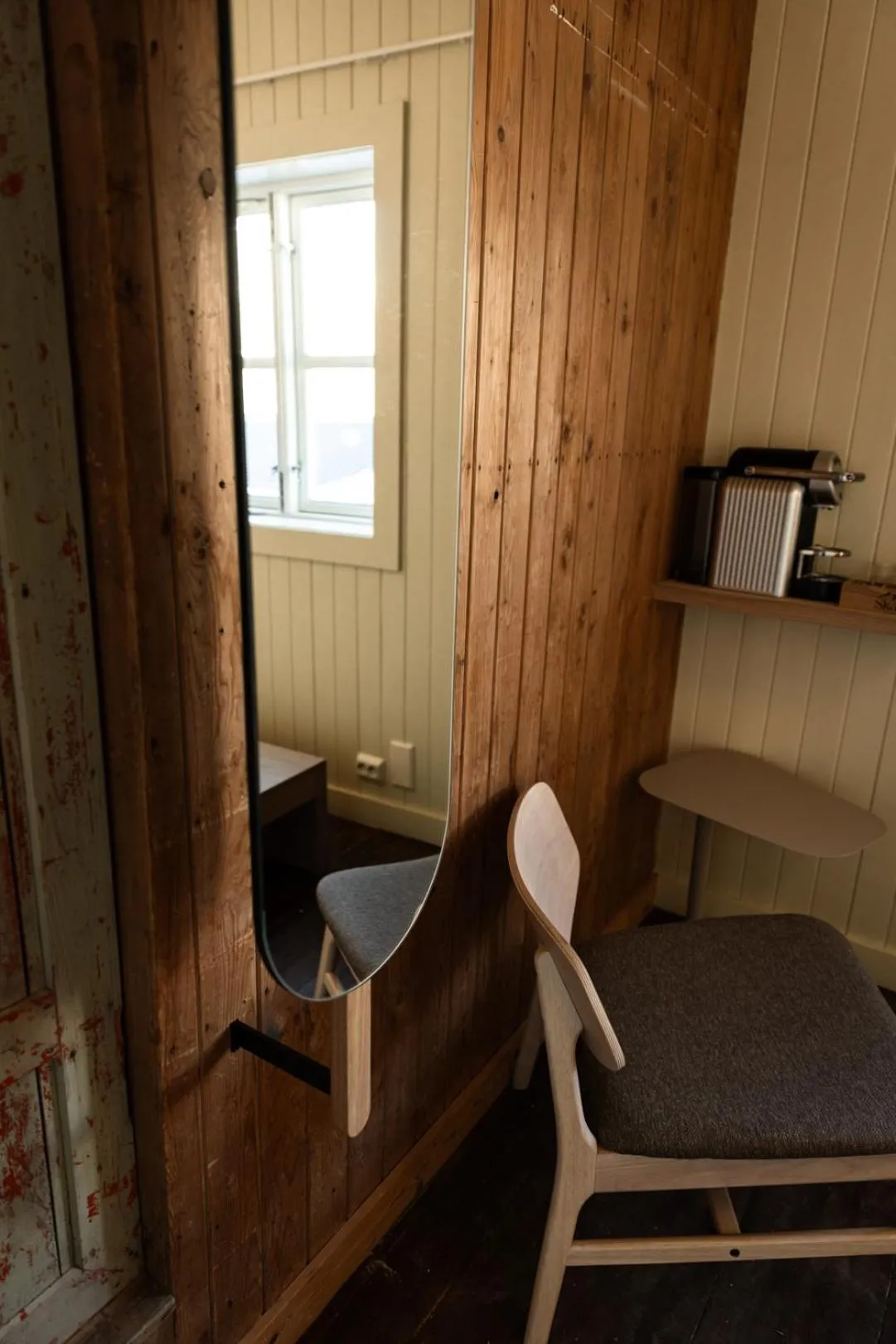 Property building in Skata Hotel Henningsvær