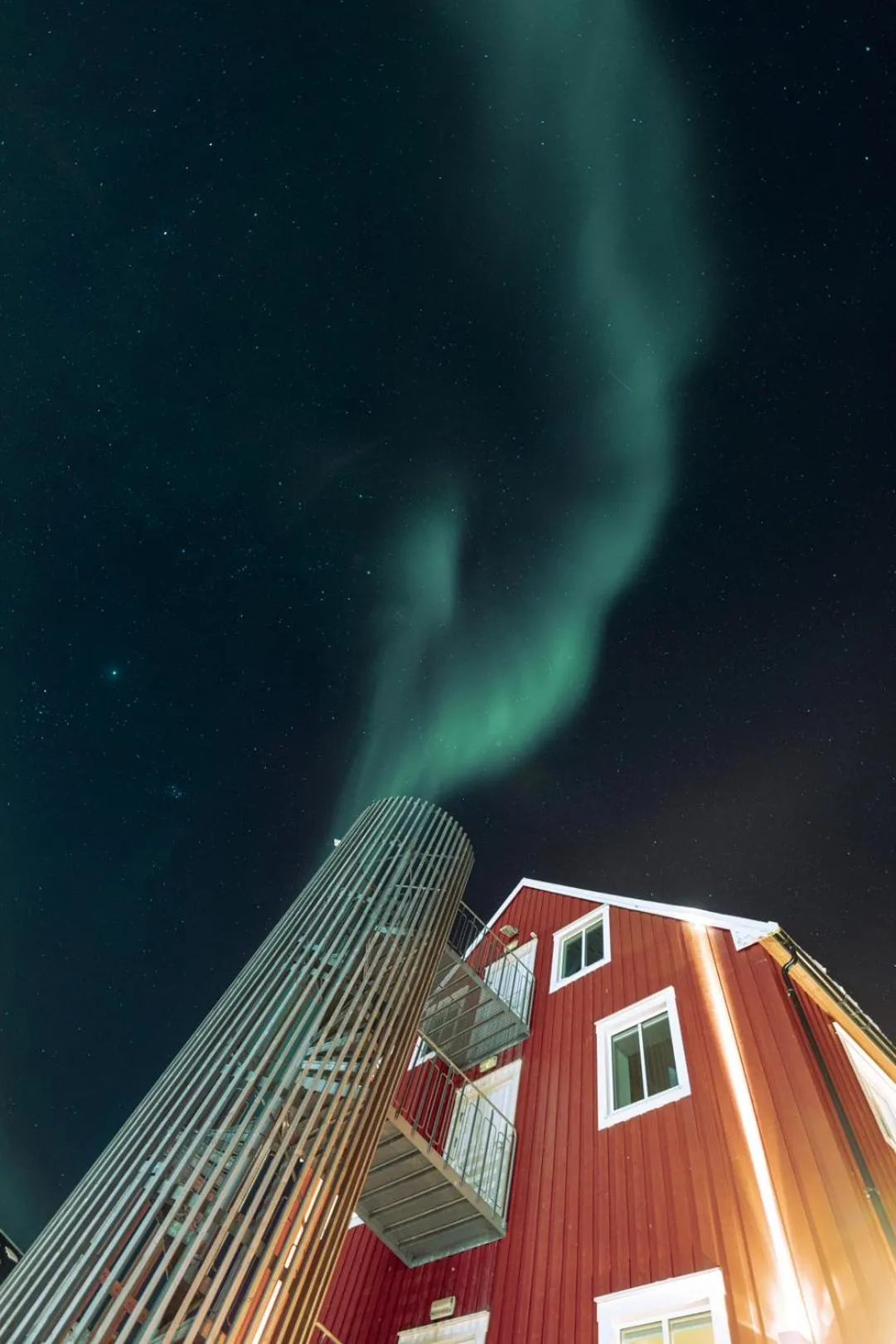 Property building in Skata Hotel Henningsvær