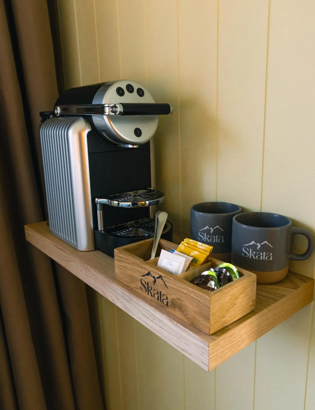 Coffee/tea facilities in Skata Hotel Henningsvær