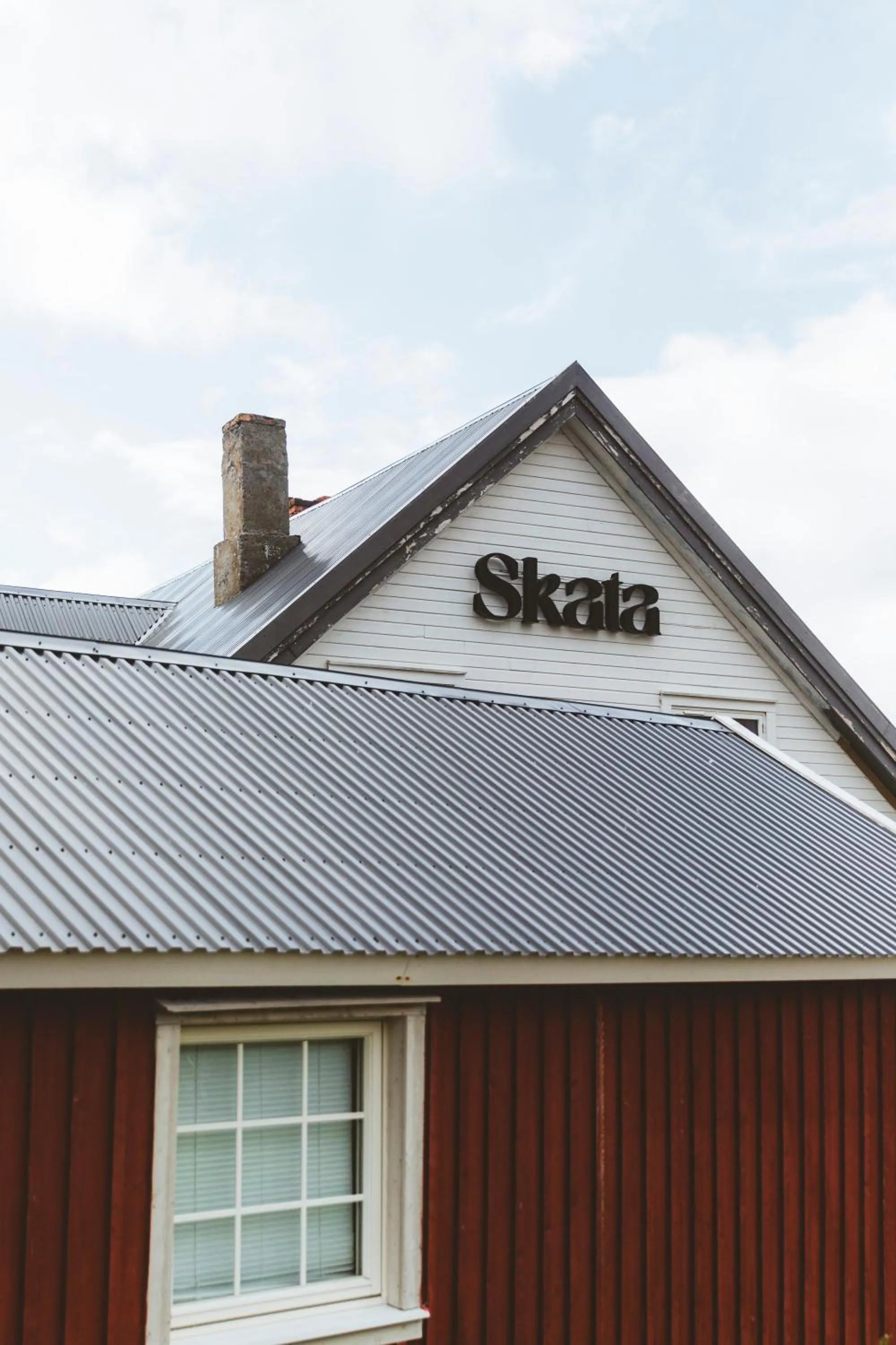 Property building in Skata Hotel Henningsvær