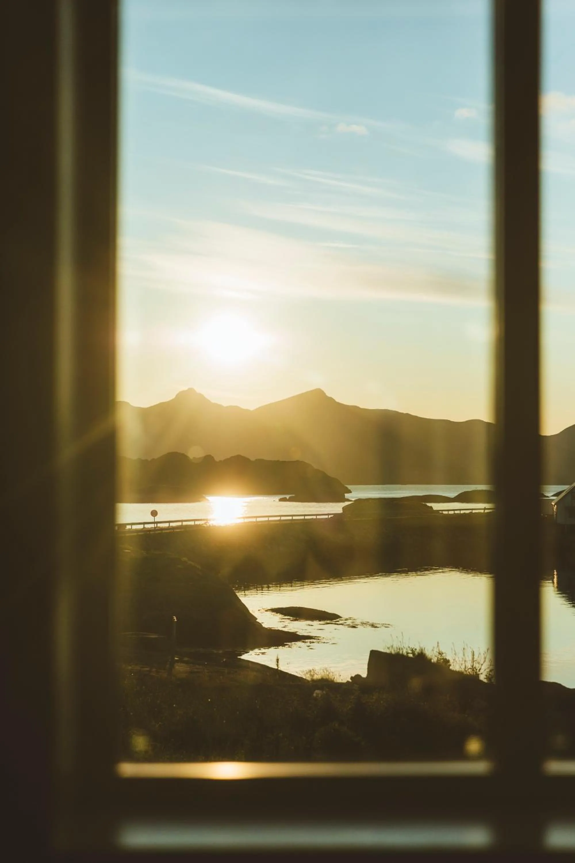 Mountain view in Skata Hotel Henningsvær