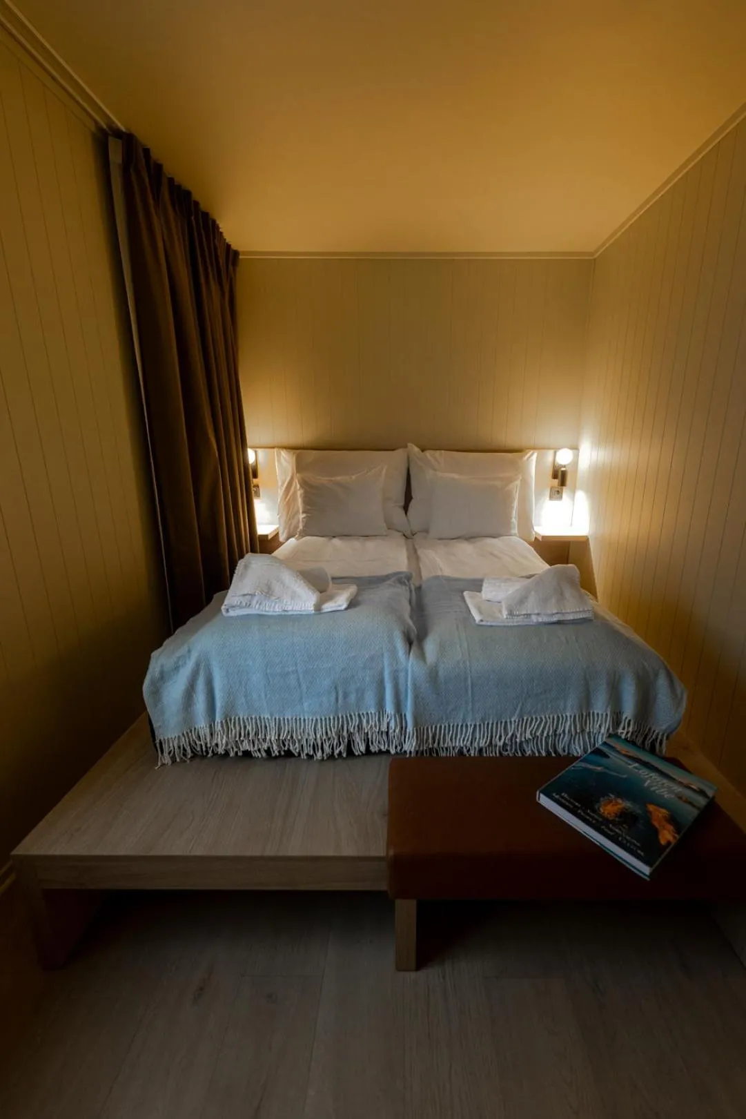 Photo of the whole room, Bed in Skata Hotel Henningsvær