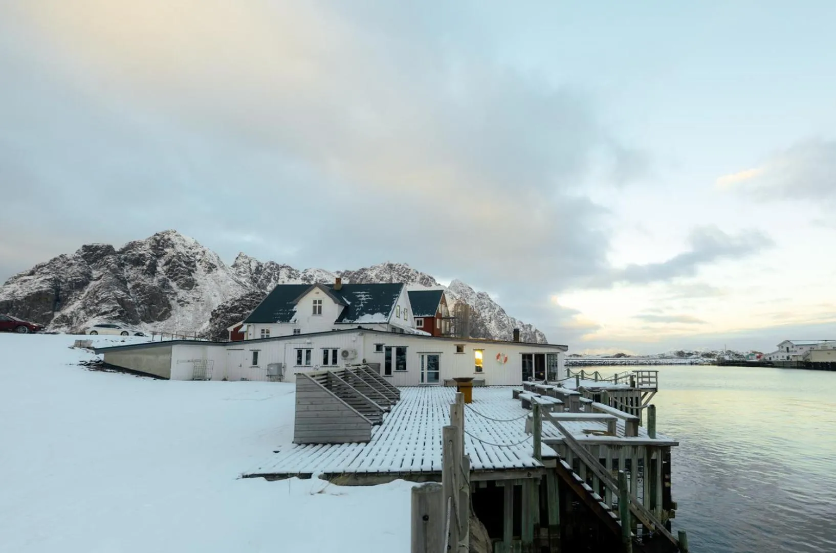 Nearby landmark in Skata Hotel Henningsvær