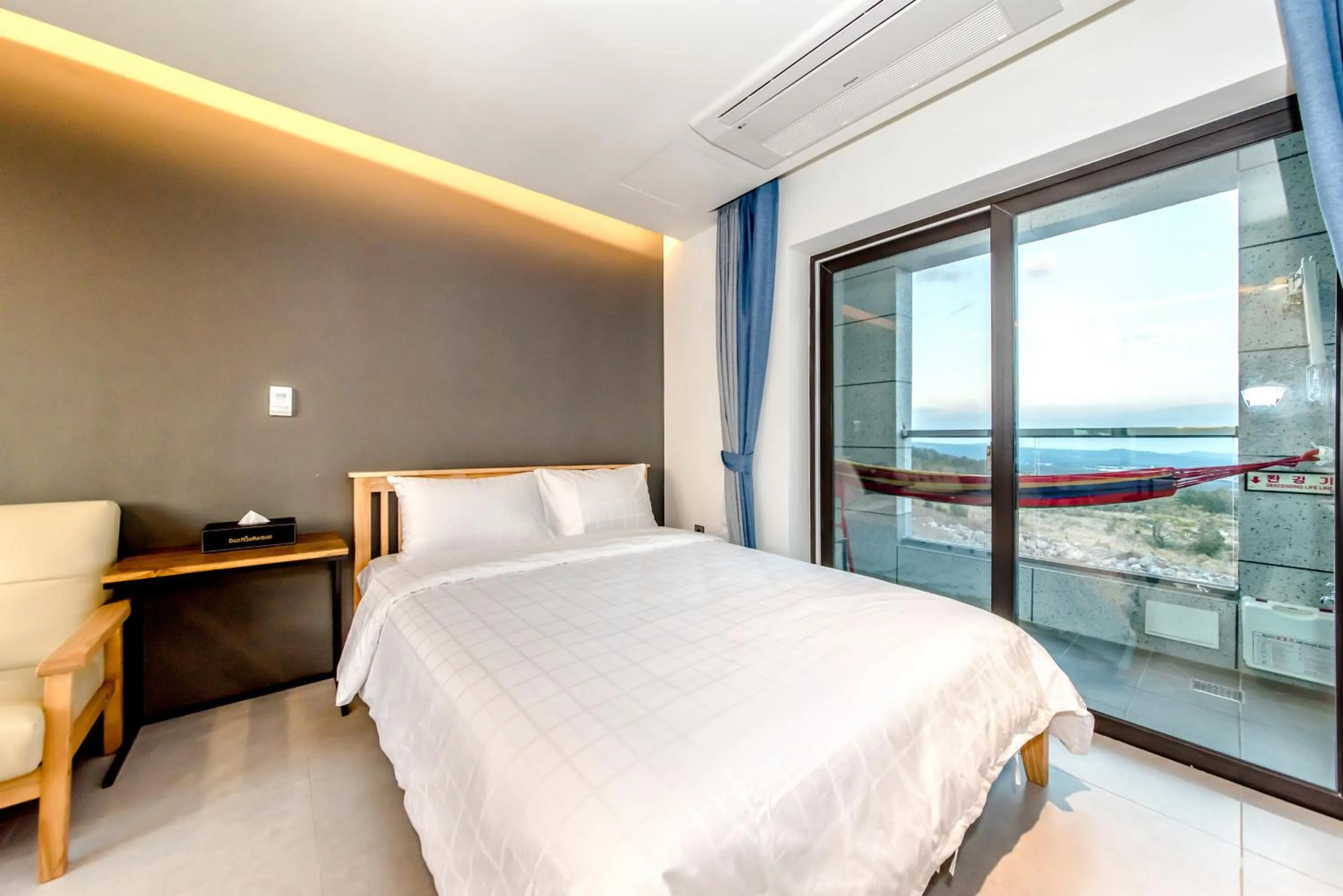 Bed in Donnaekohill Resort