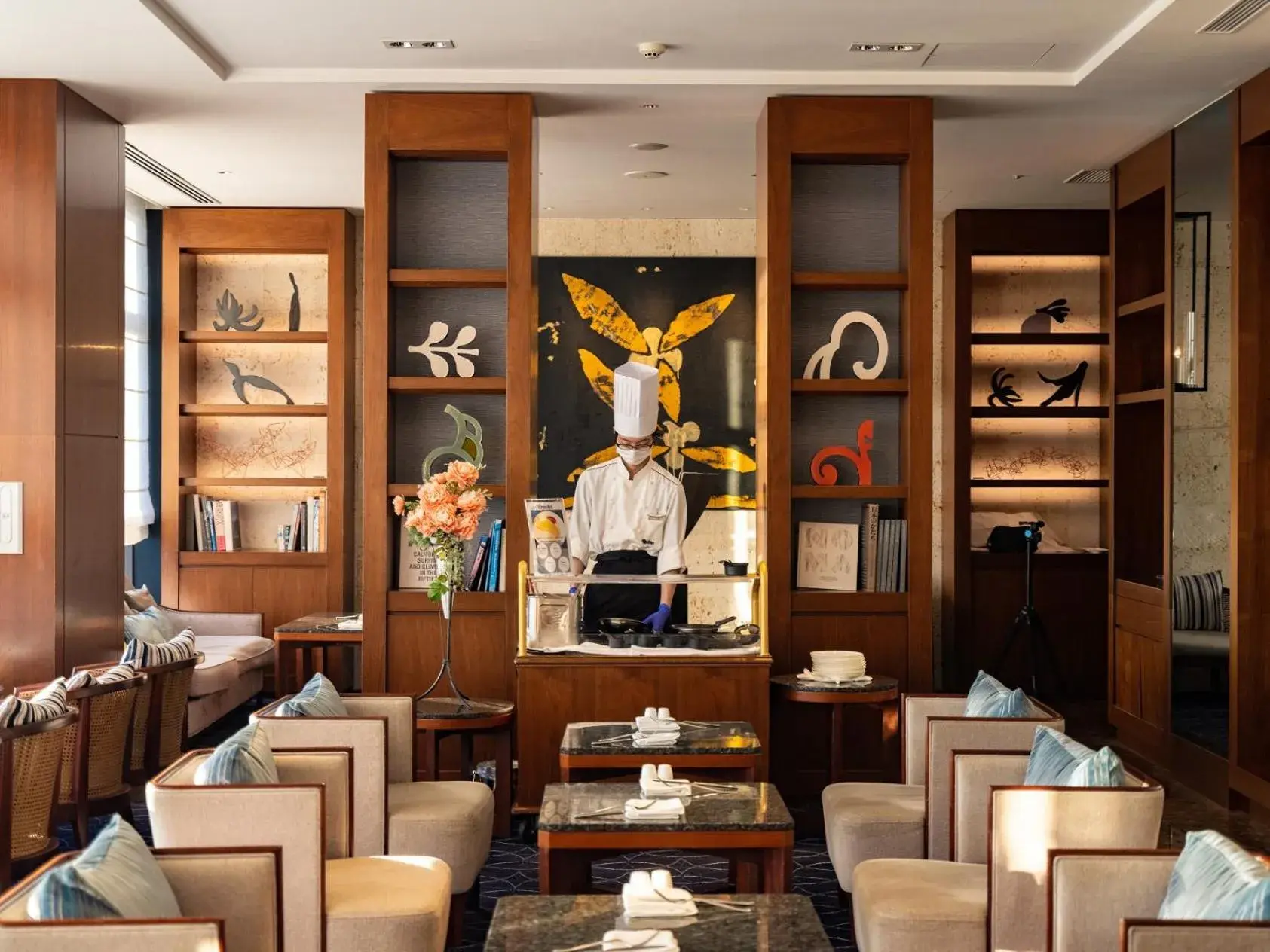 Lounge or bar in Hyatt Regency Naha, Okinawa Lounge or bar in Hyatt Regency Naha, Okinawa