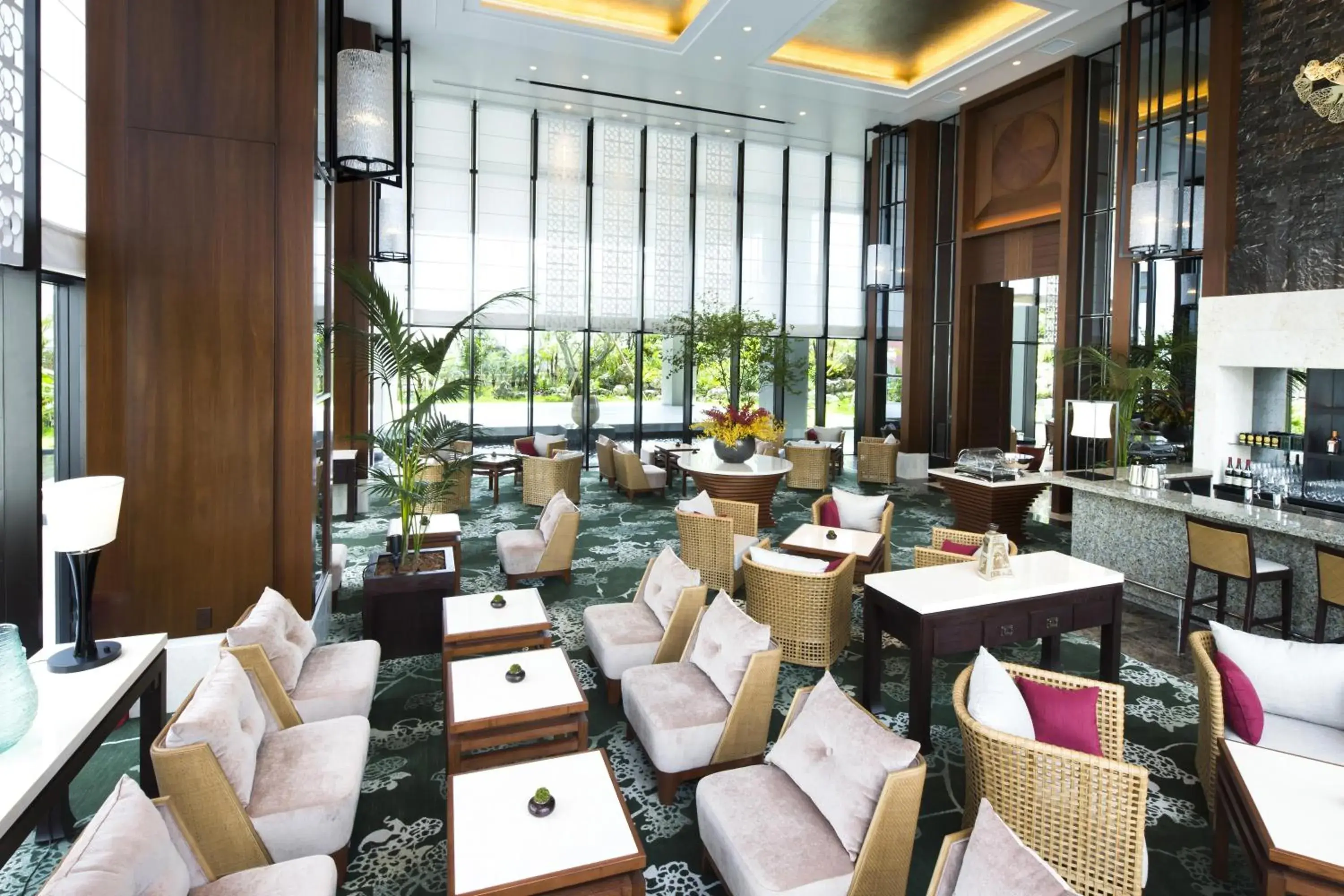 Lounge or bar in Hyatt Regency Naha, Okinawa Lounge or bar in Hyatt Regency Naha, Okinawa