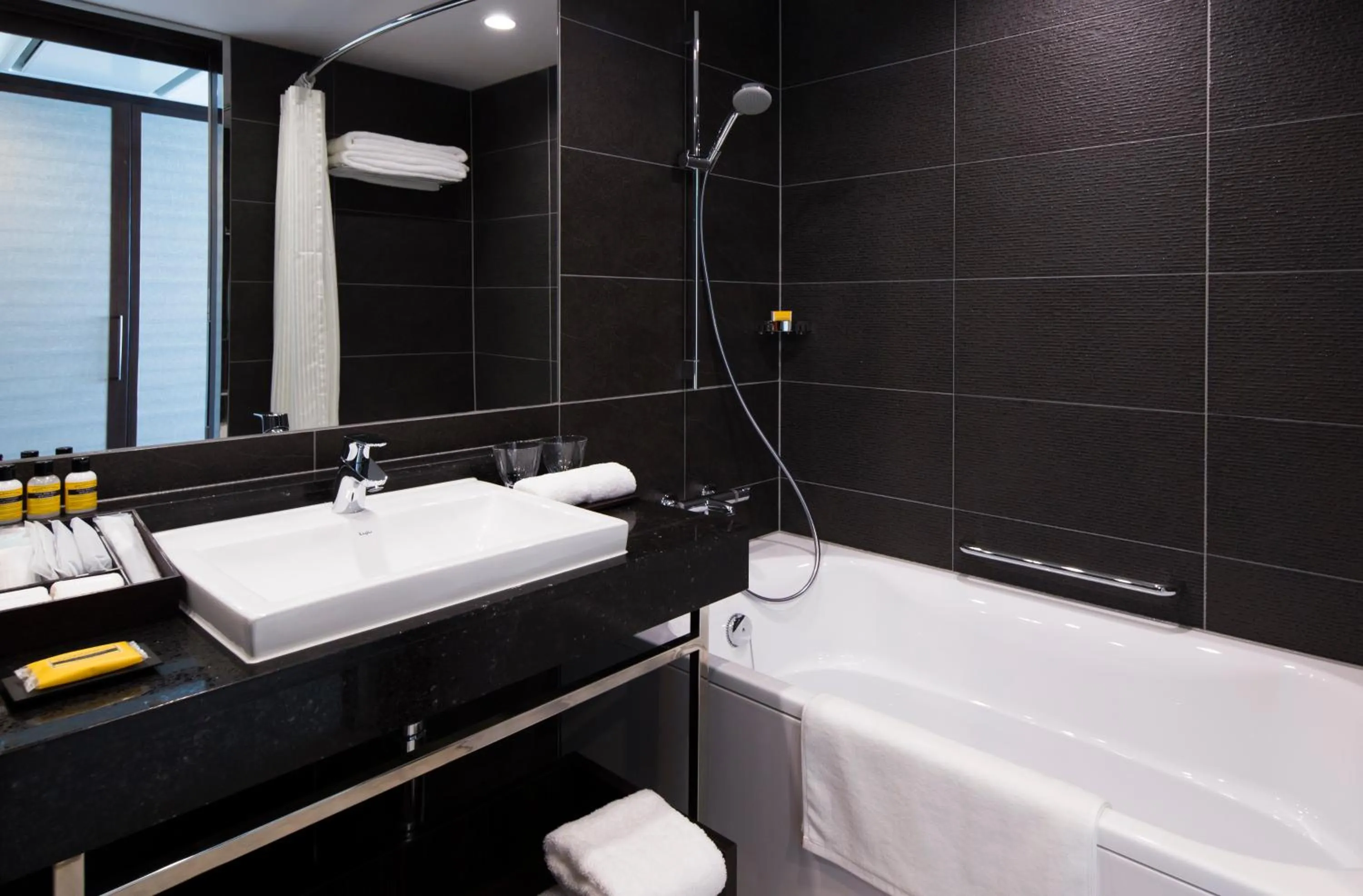 Bathroom in Hyatt Regency Naha, Okinawa