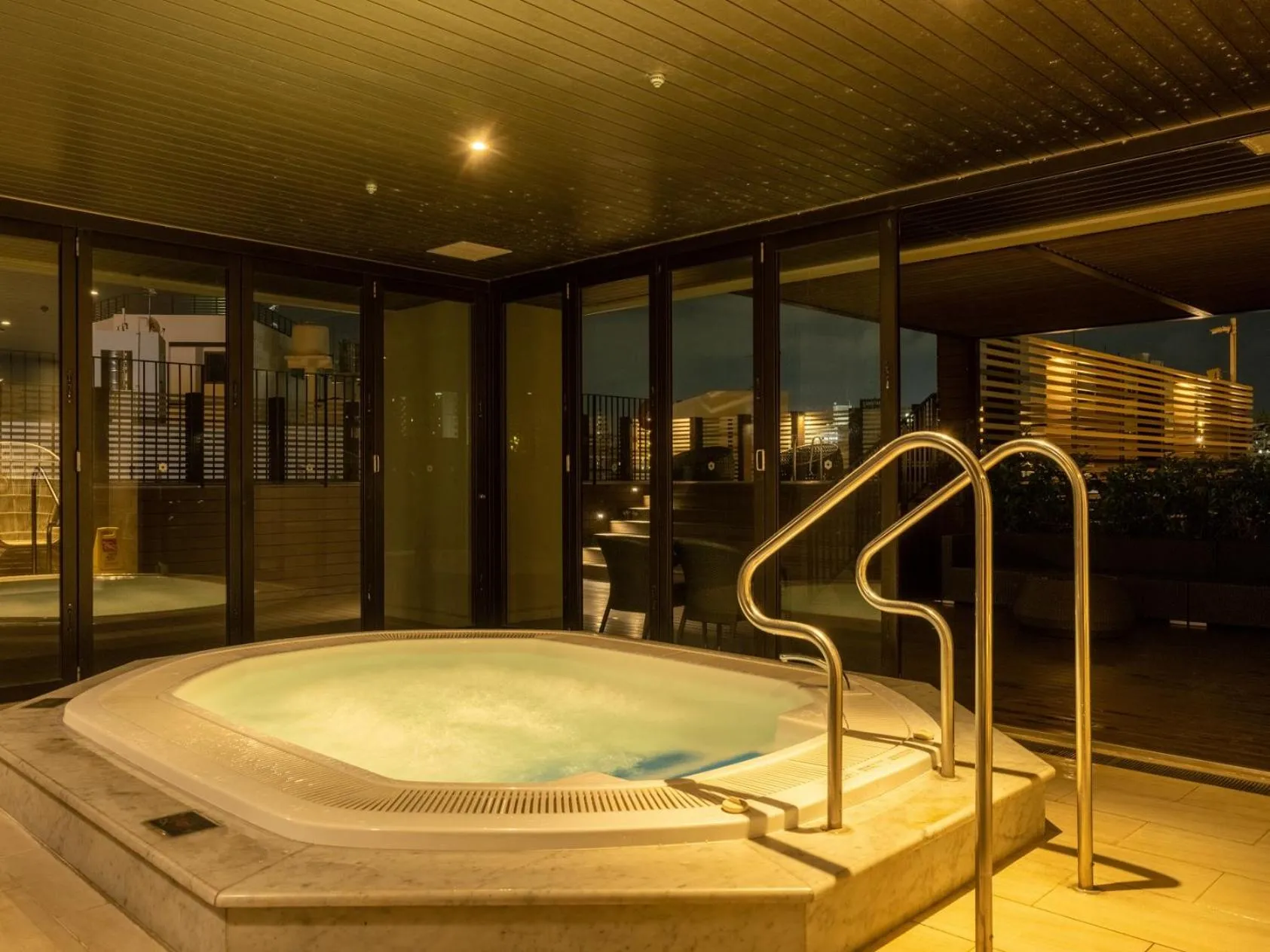Hot Tub in Hyatt Regency Naha, Okinawa