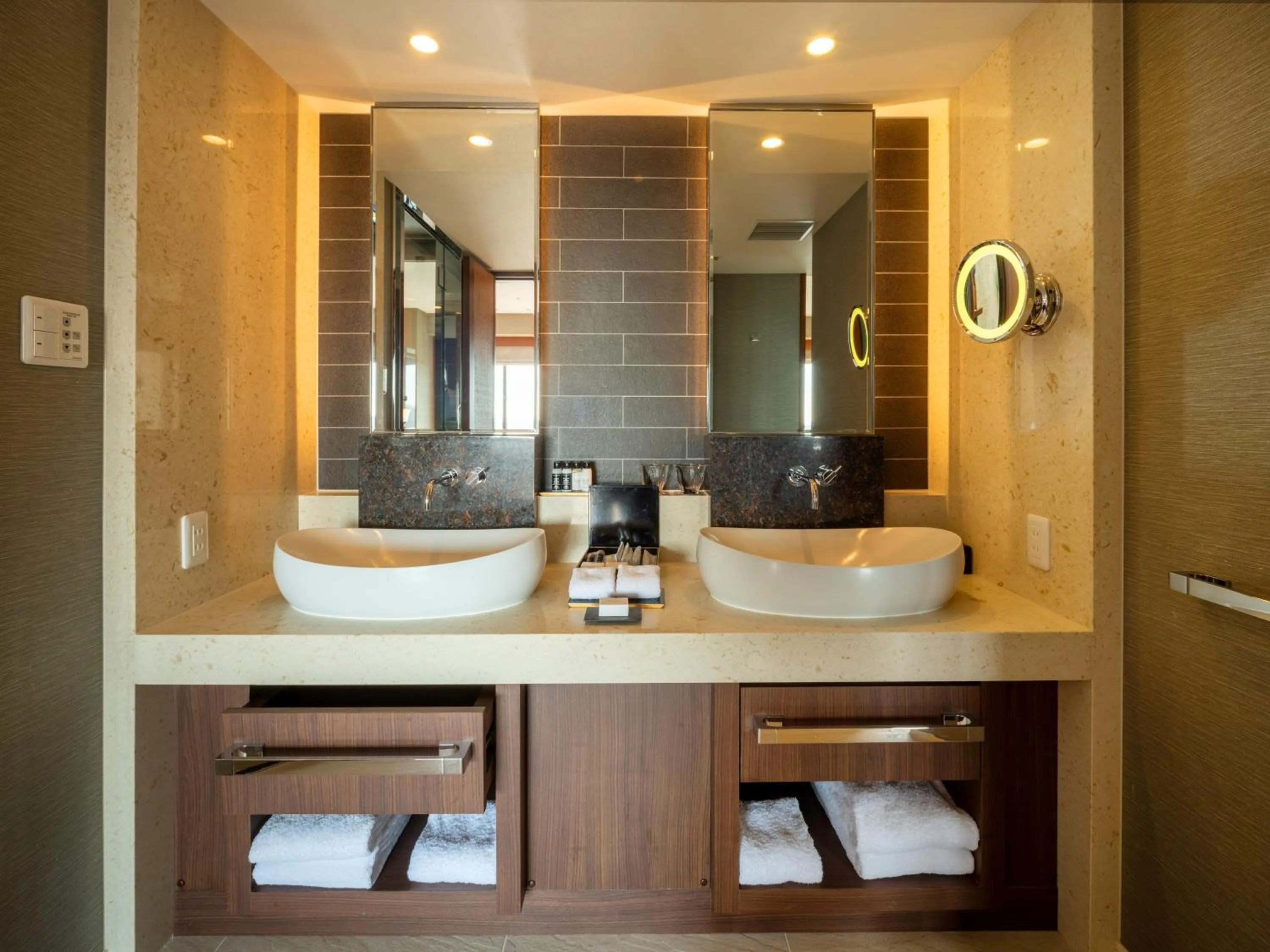 Bathroom in Hyatt Regency Naha, Okinawa