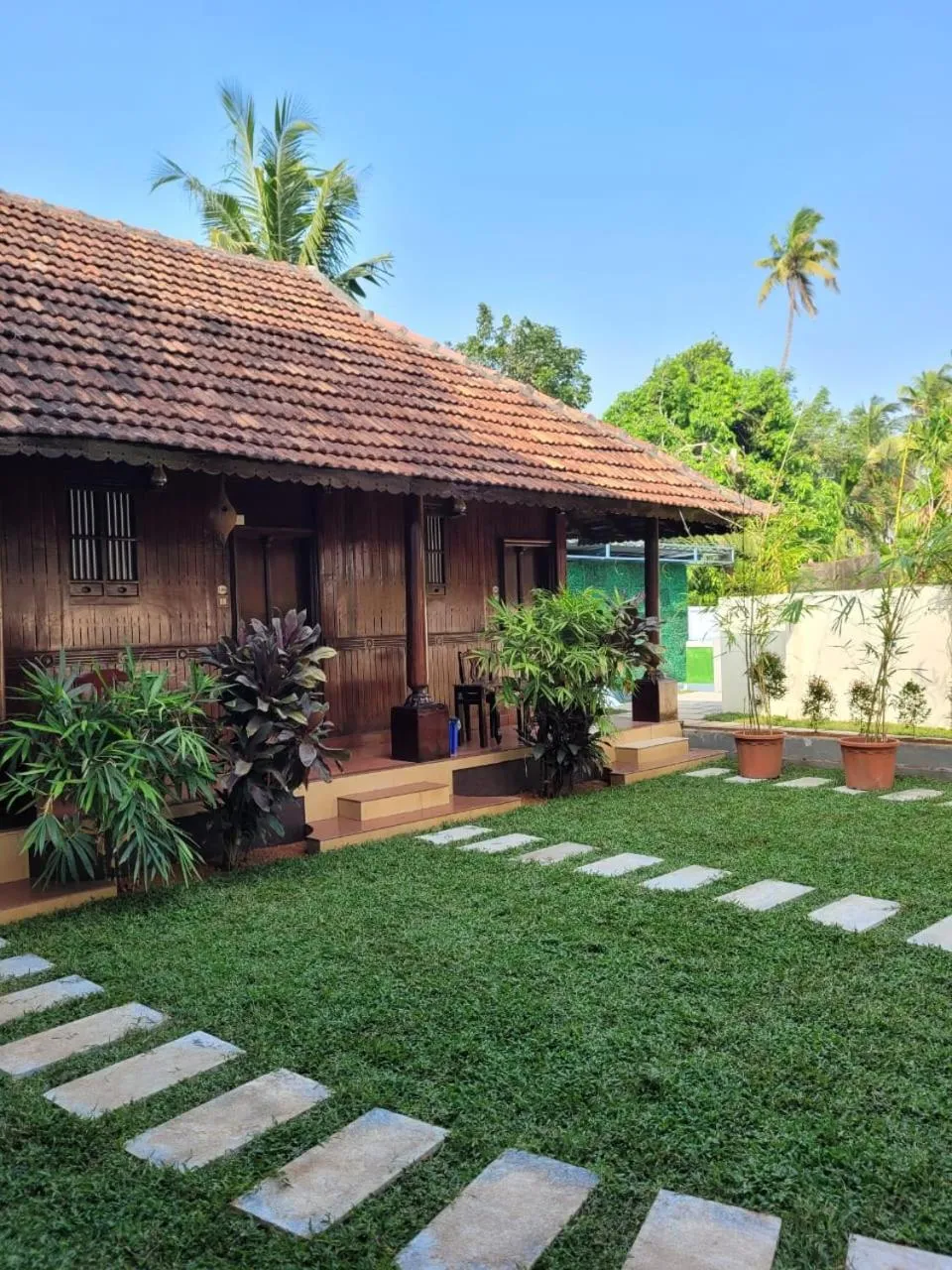 Cherai Beach Palace