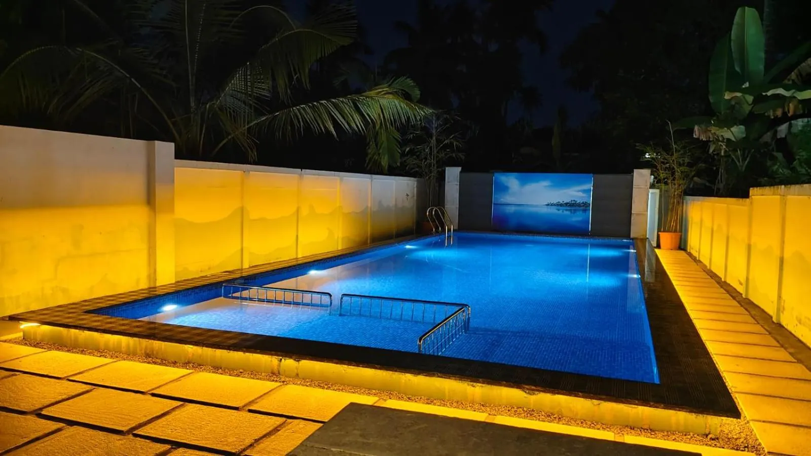 Cherai Beach Palace