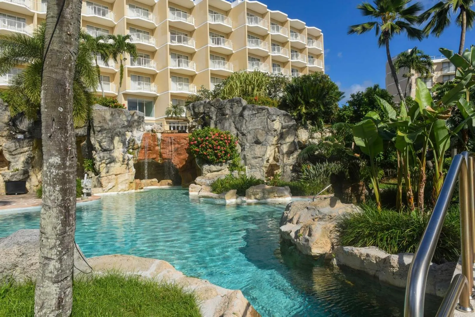 Swimming pool in Marianas Beach Resort