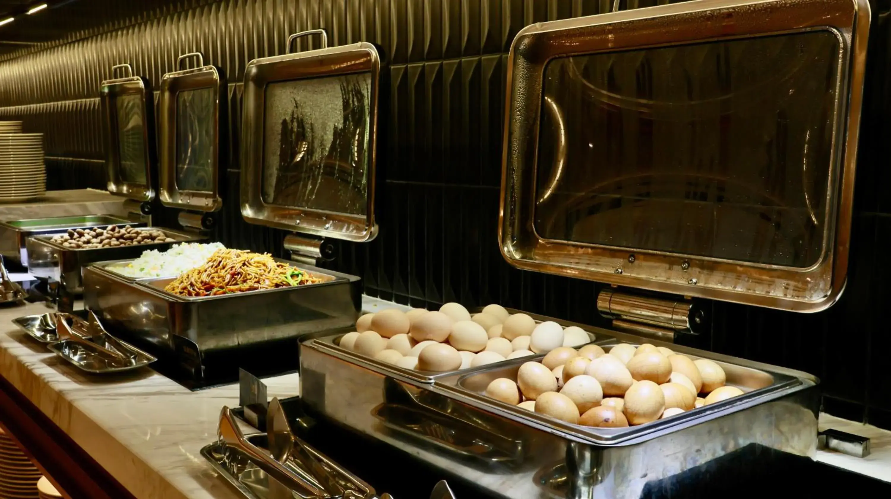 Buffet breakfast in Shanghai Hongqiao Yankuang Tulip Hotel Buffet breakfast in Shanghai Hongqiao Yankuang Tulip Hotel