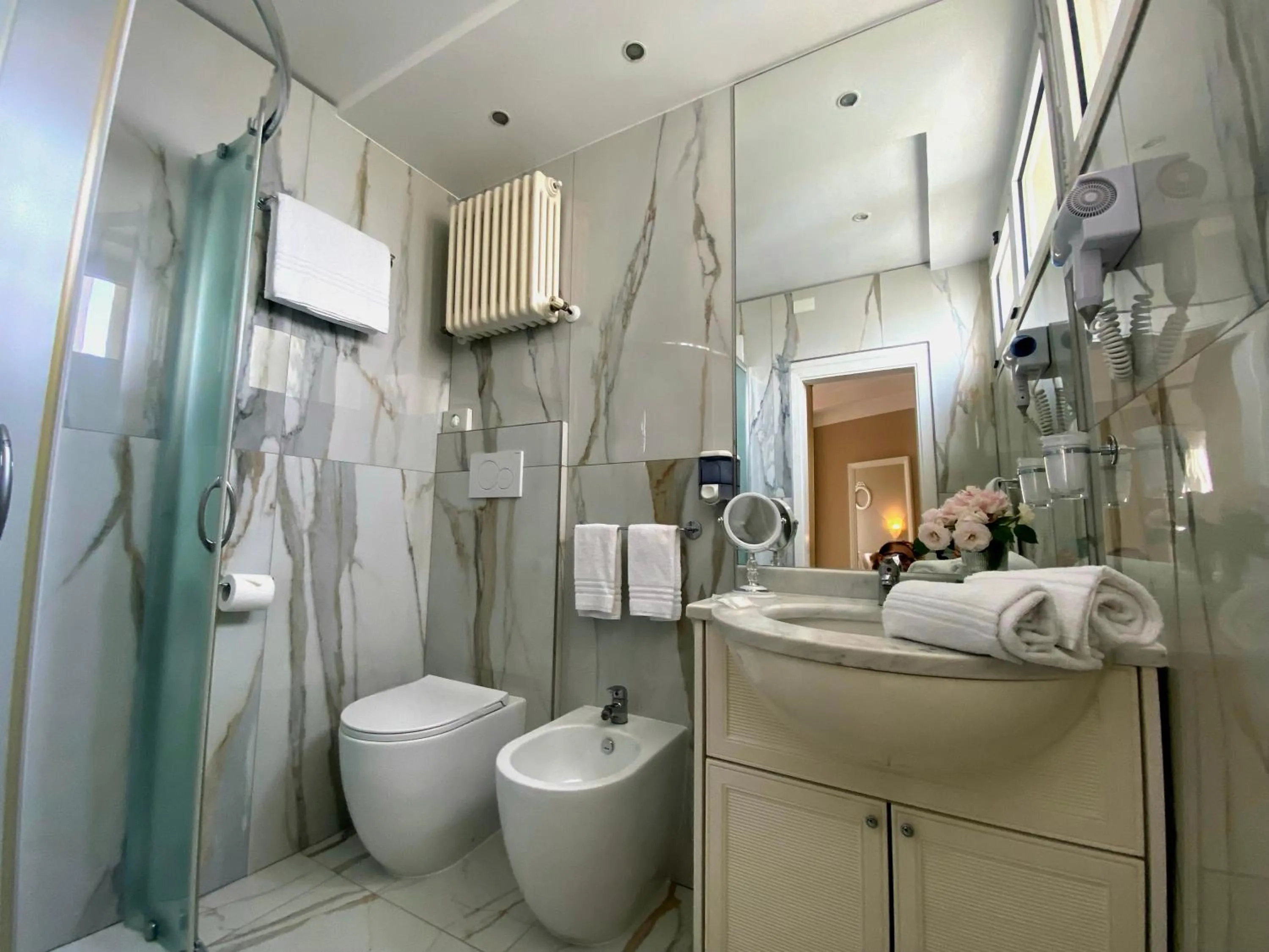 Hotel Admiral - on the beach